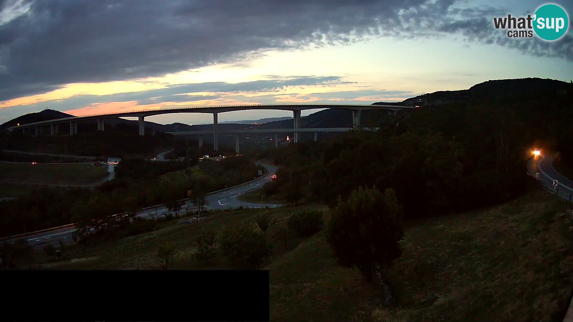 Livecam  Črni Kal Viadotto – panorama dal Viki Burger