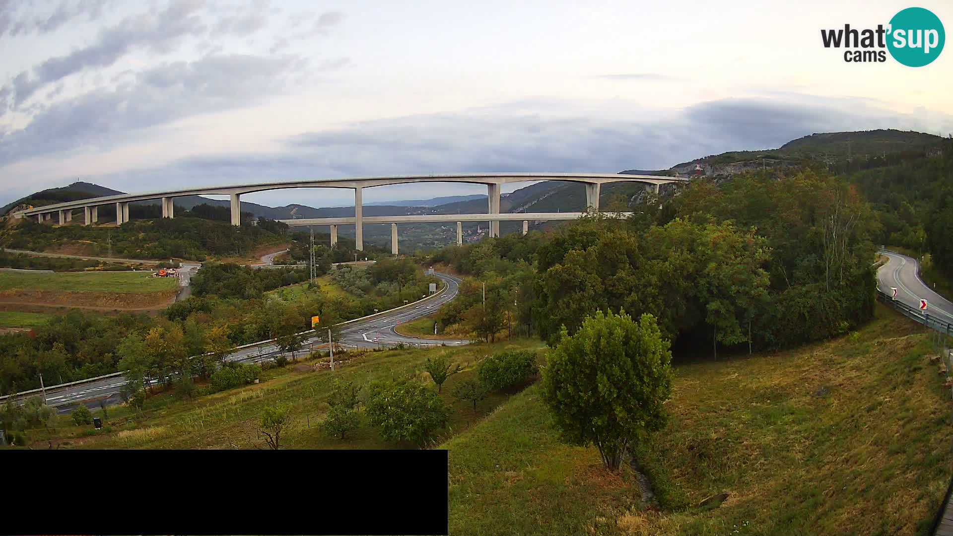 Camera en vivo Črni Kal Viaducto – Viki Burger