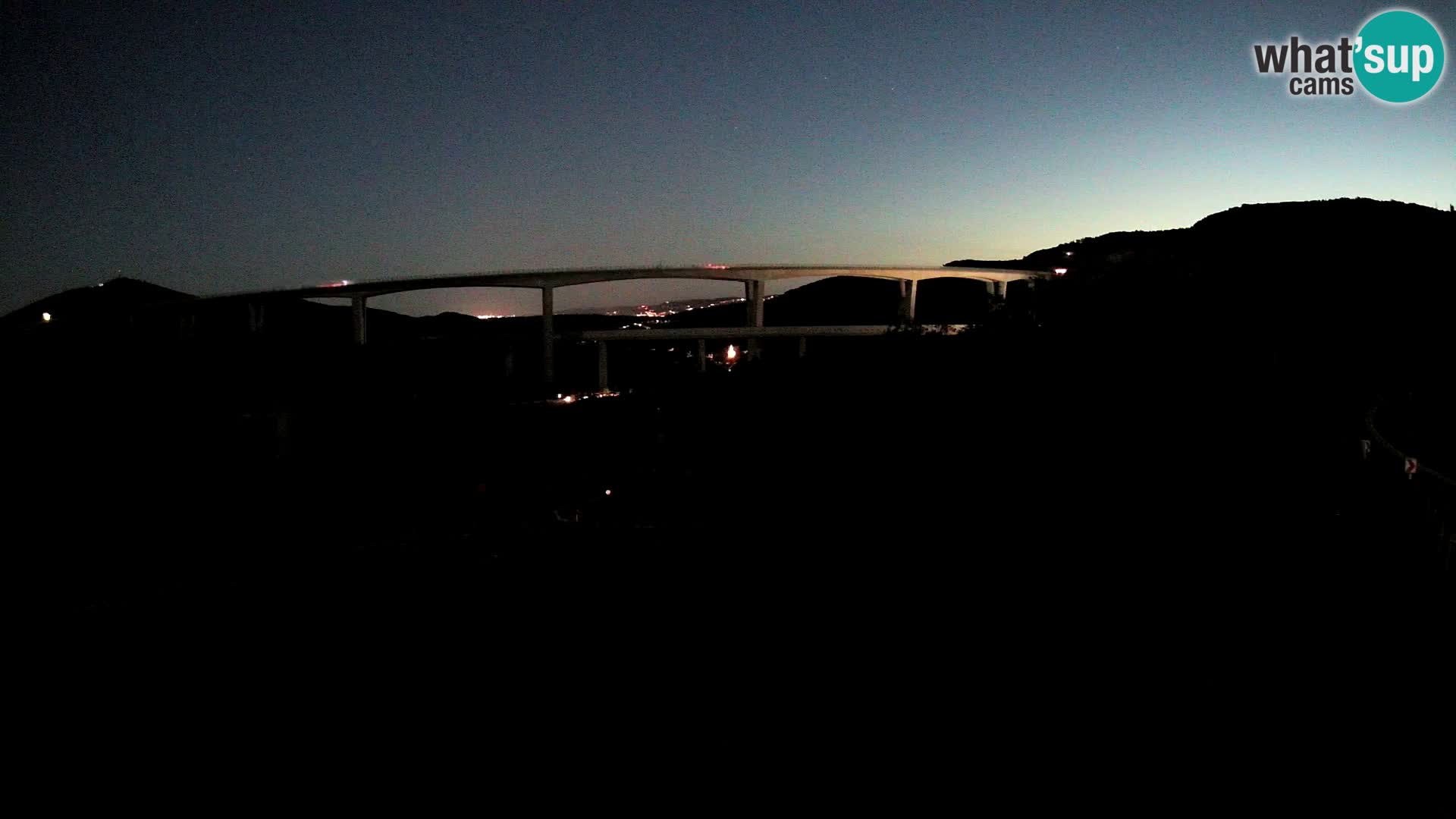 Webcam Črni Kal Viaduct – view from Viki Burger