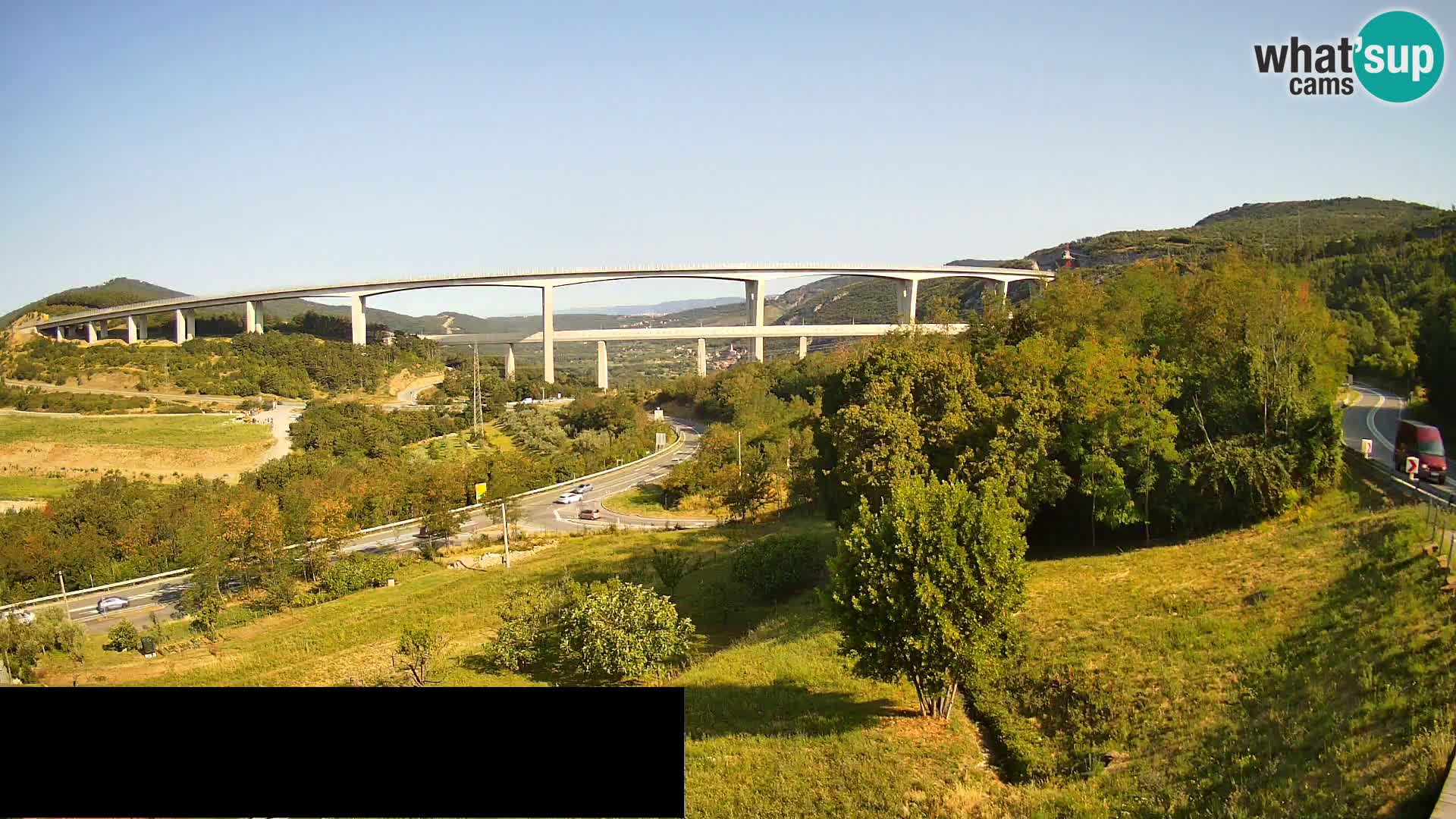 Webcam Črni Kal Viadukt – Viki Burger