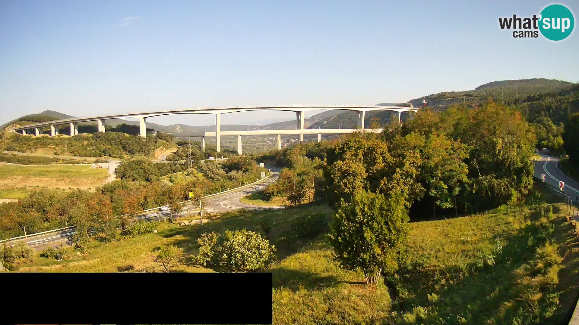 Webcam Črni Kal Viadukt – Viki Burger