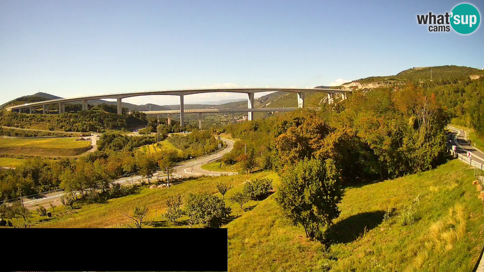 Kamera v živo Črni Kal Viadukt – pogled z Viki Burgerja