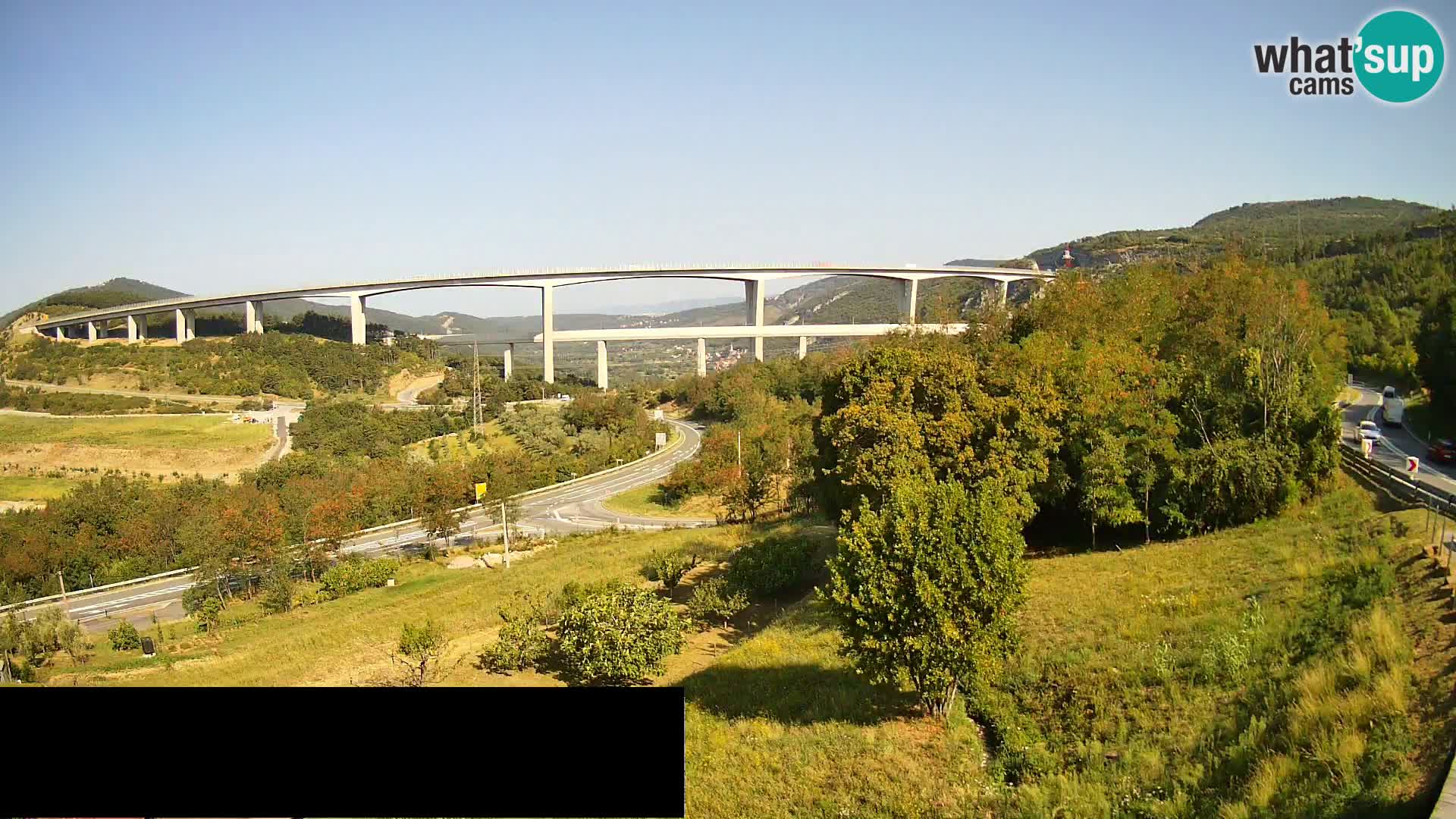 Live cam Črni Kal Viaduc – Viki Burger