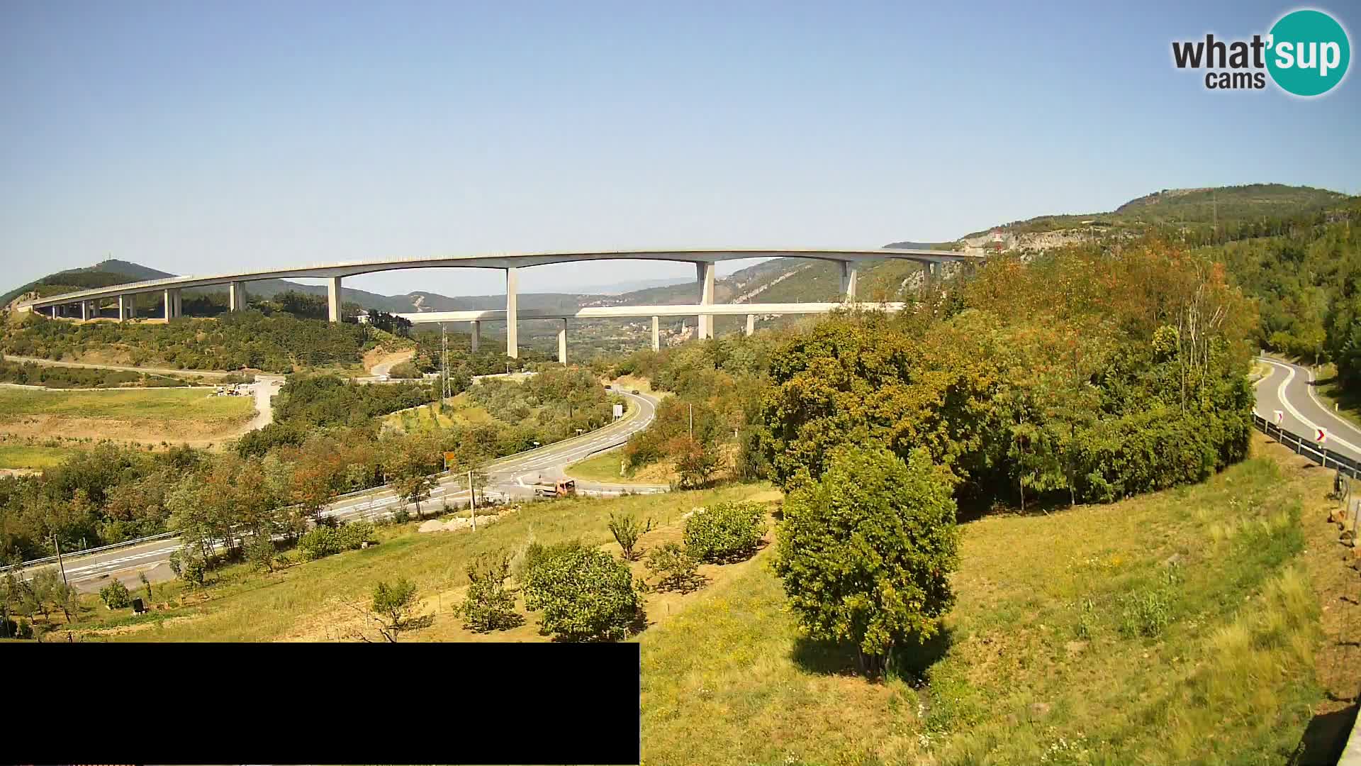Live cam Črni Kal Viaduc – Viki Burger