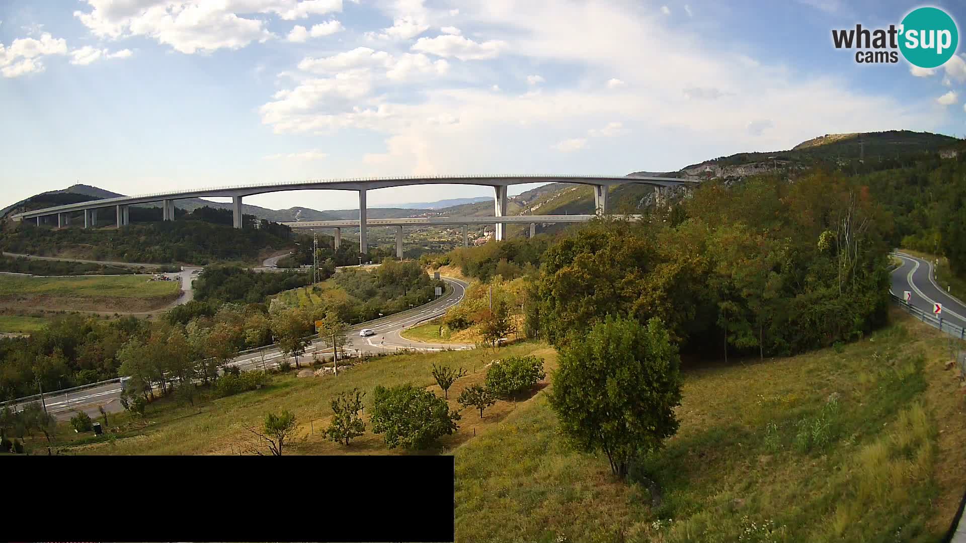 Live cam Črni Kal Viaduc – Viki Burger