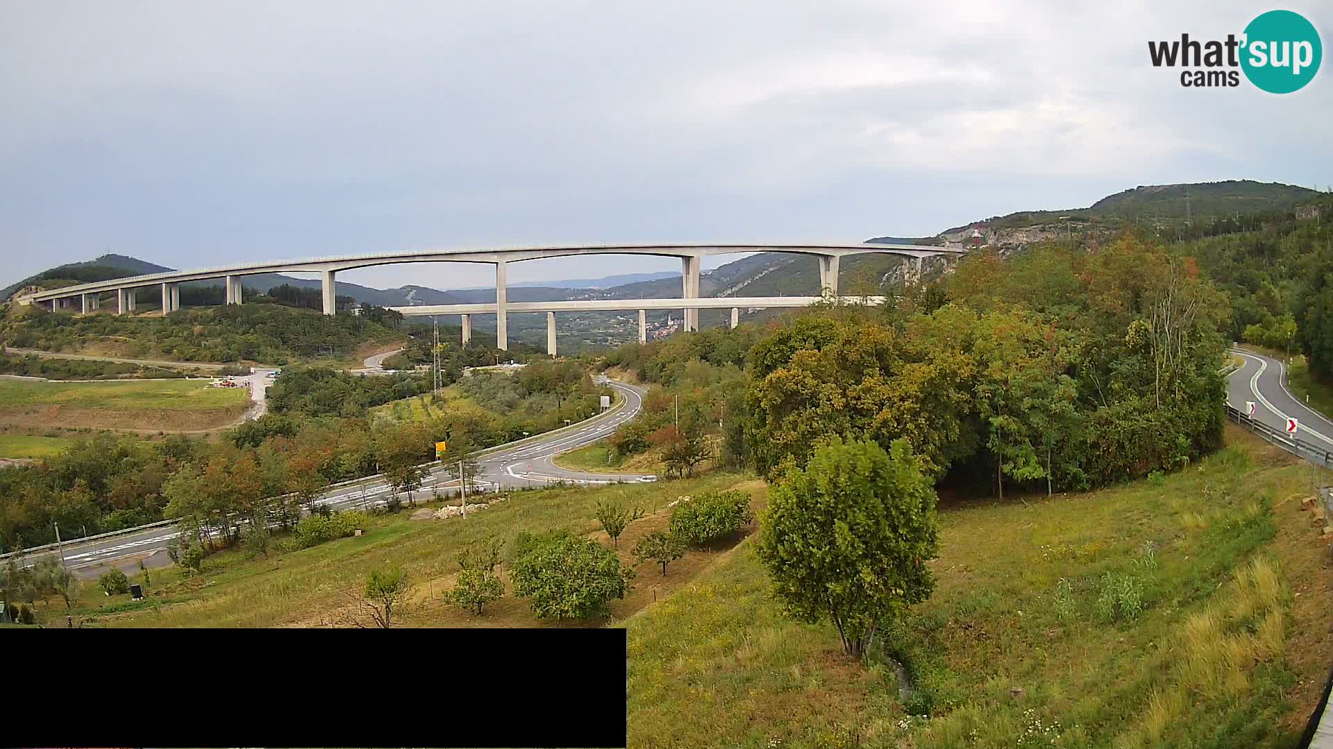 Live cam Črni Kal Viaduc – Viki Burger