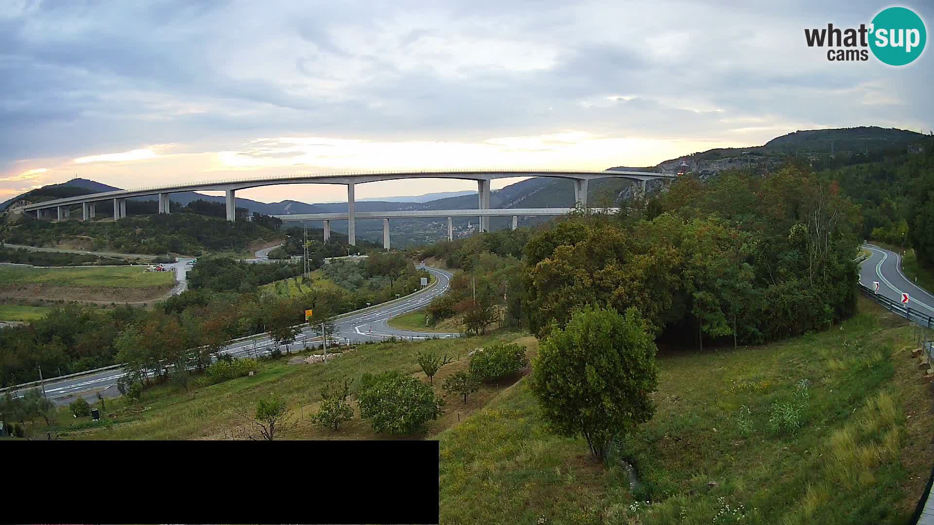 Web kamera Črni Kal Viadukt – pogled sa Viki Burgerja