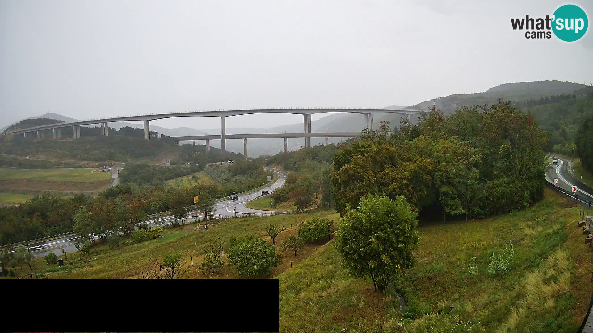 Live cam Črni Kal Viaduc – Viki Burger