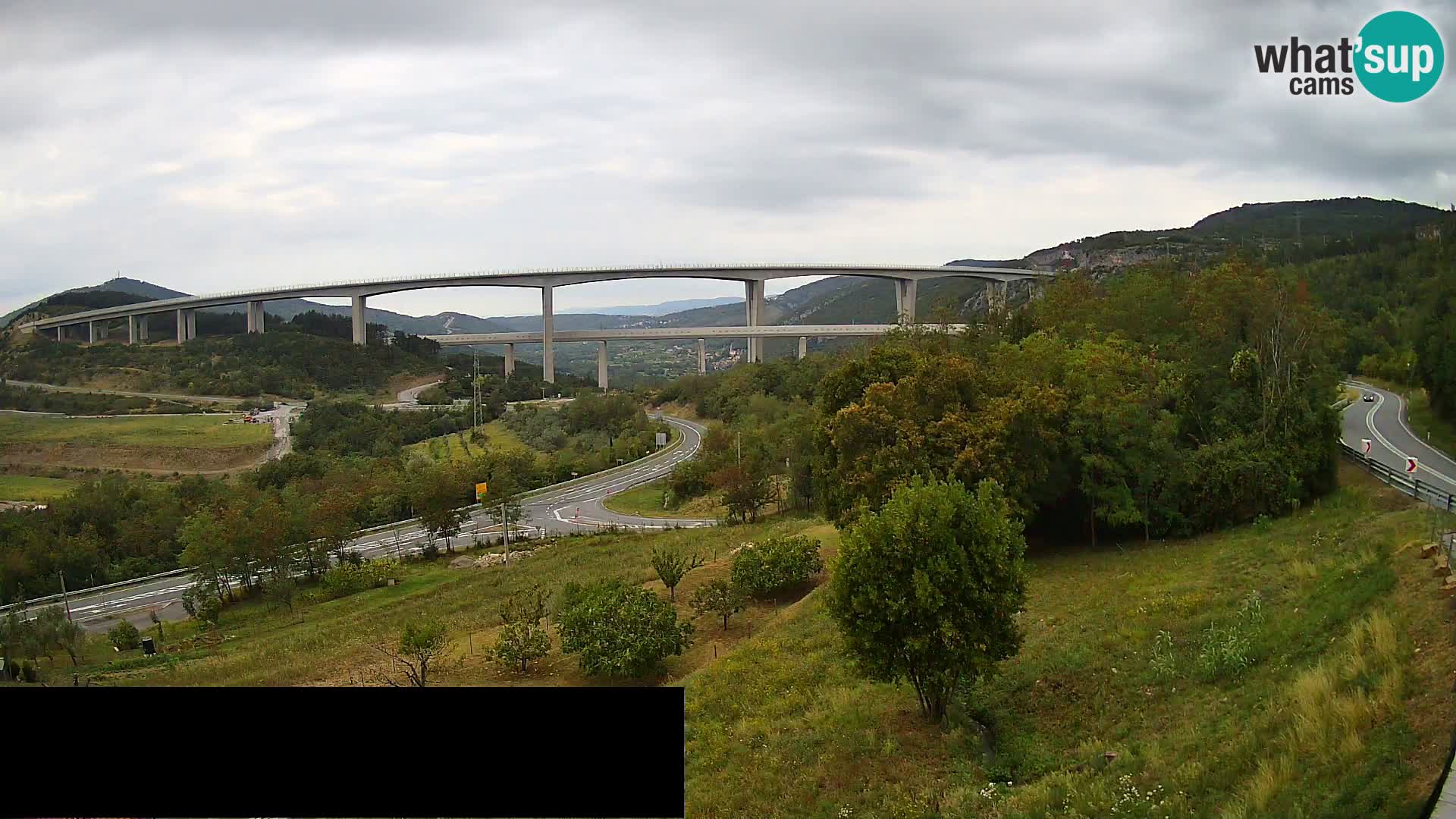 Webcam Črni Kal Viadukt – Viki Burger