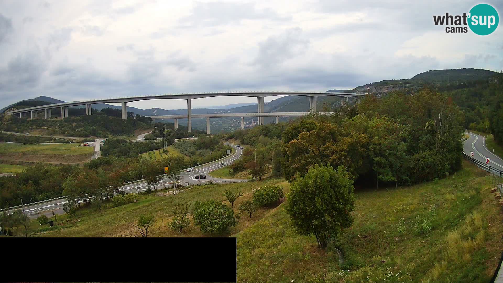 Camera en vivo Črni Kal Viaducto – Viki Burger