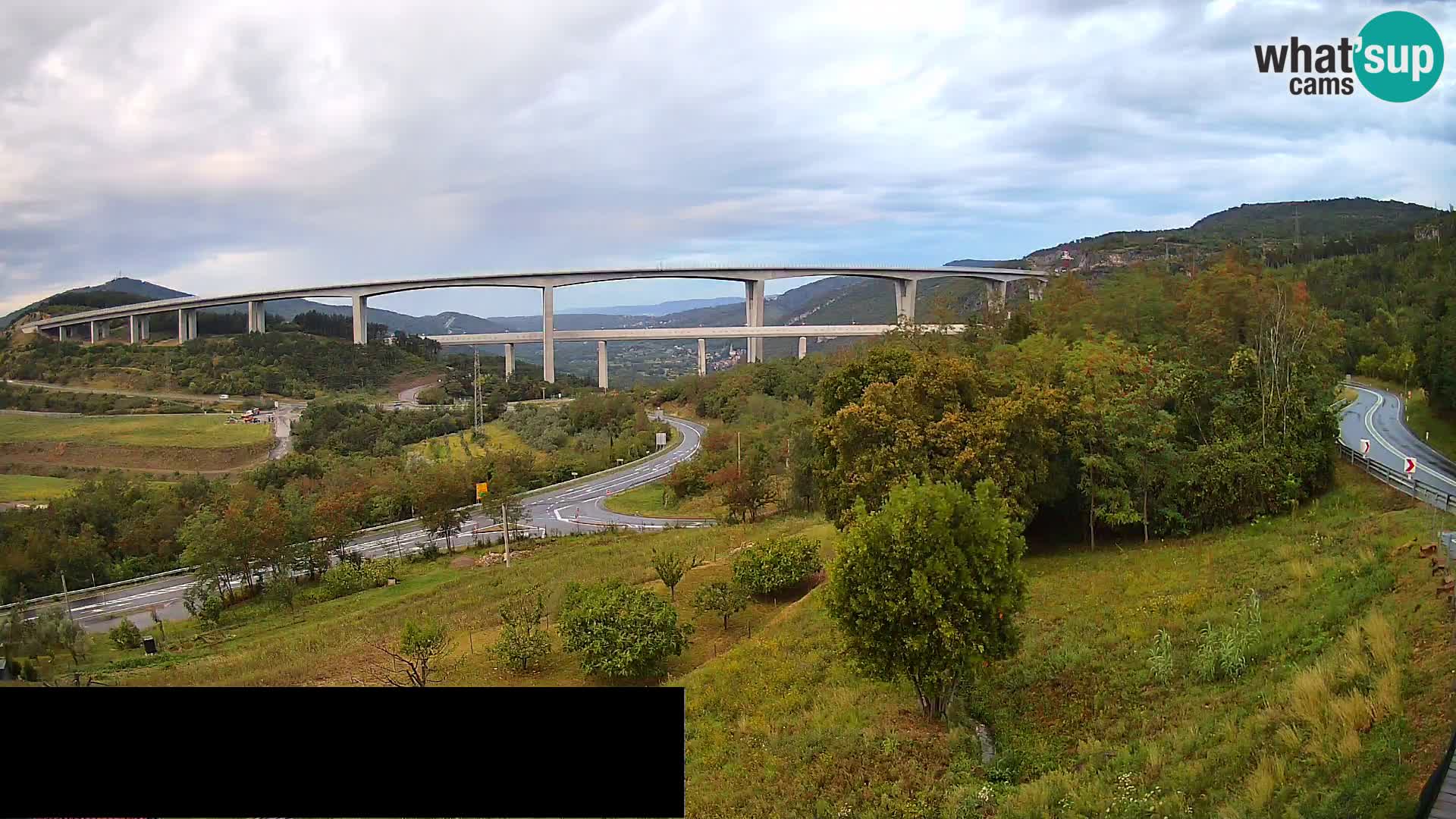 Webcam Črni Kal Viadukt – Viki Burger