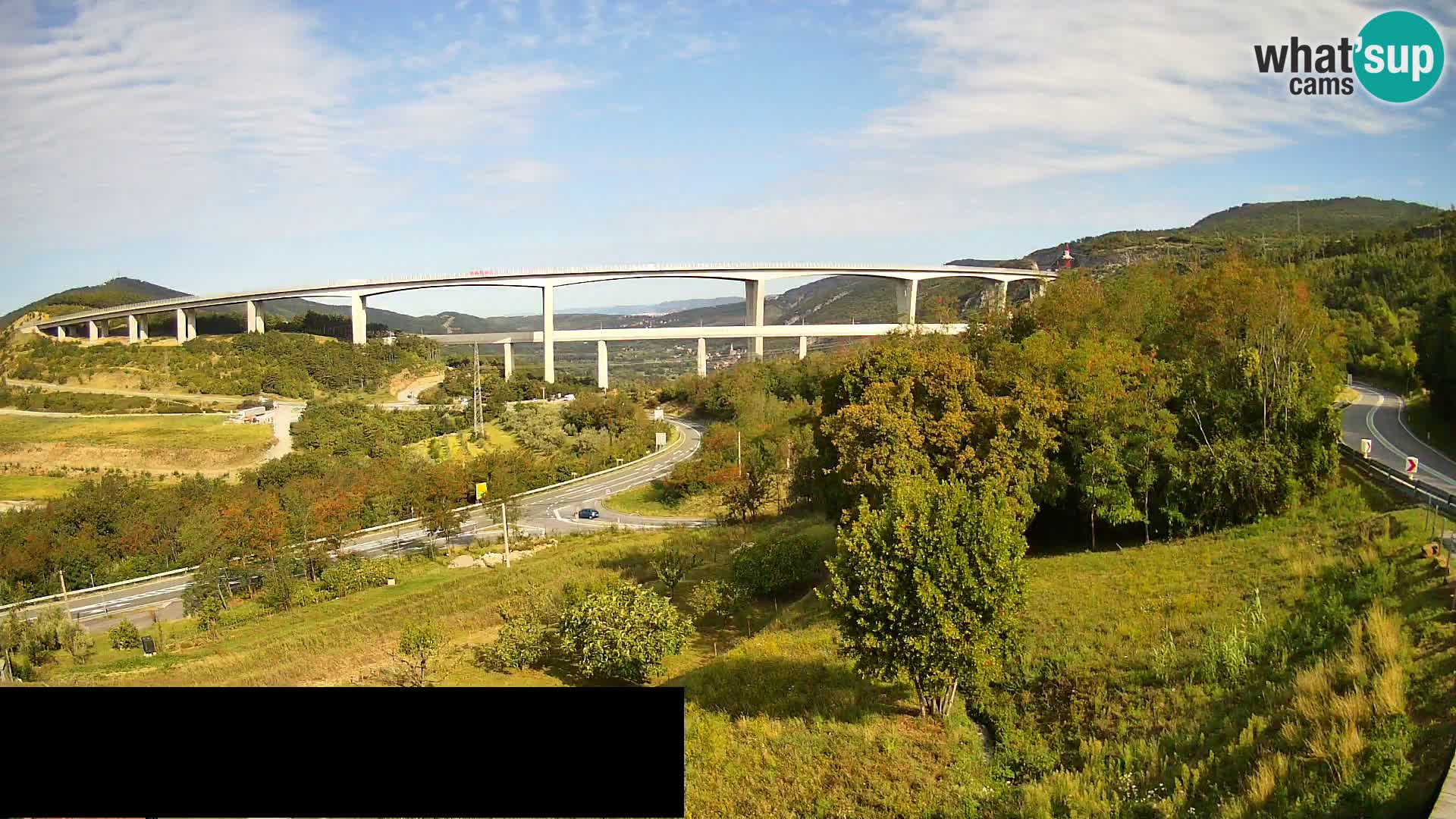 Webcam Črni Kal Viaduct – view from Viki Burger