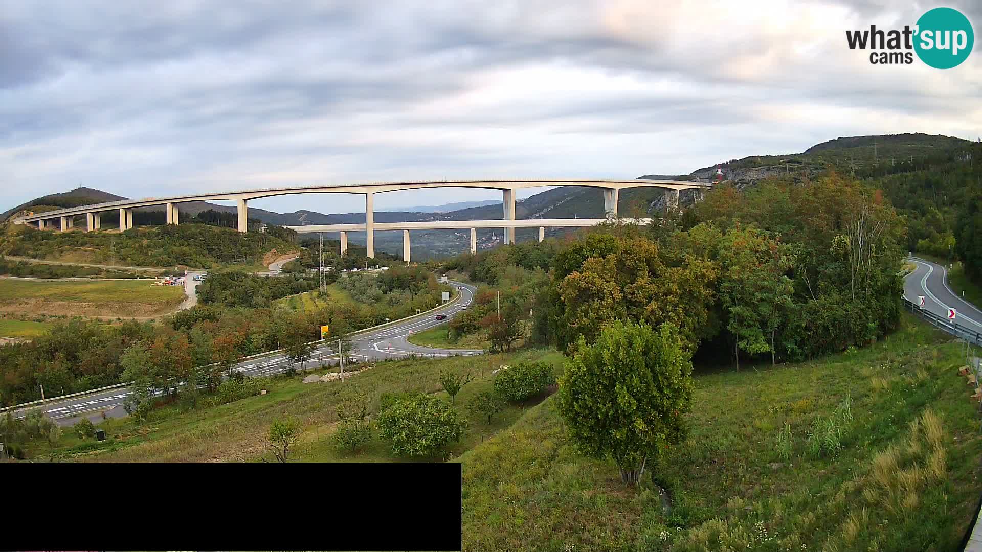 Web kamera Črni Kal Viadukt – pogled sa Viki Burgerja