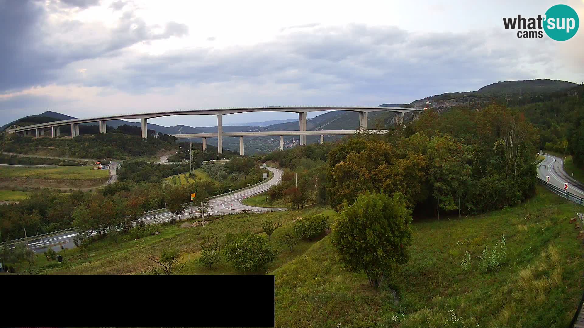 Web kamera Črni Kal Viadukt – pogled sa Viki Burgerja
