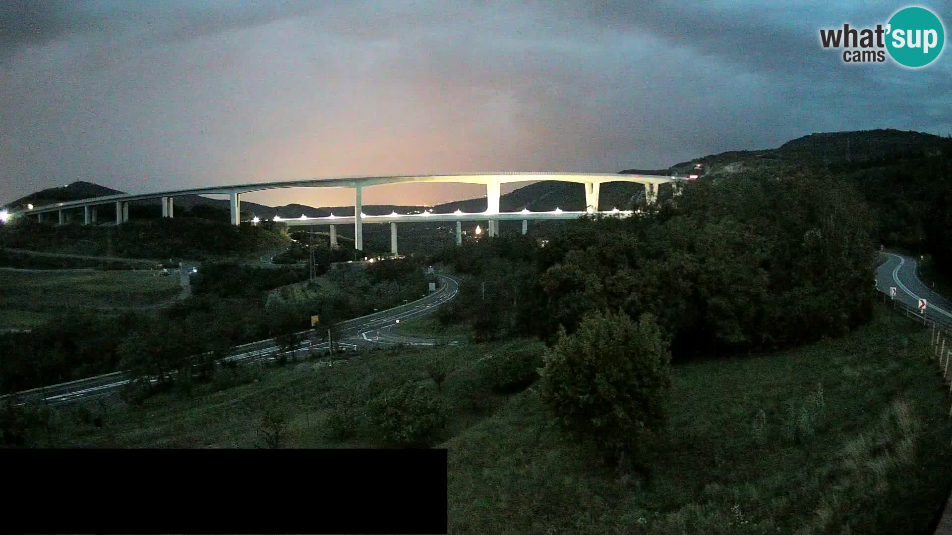 Webcam Črni Kal Viaduct – view from Viki Burger