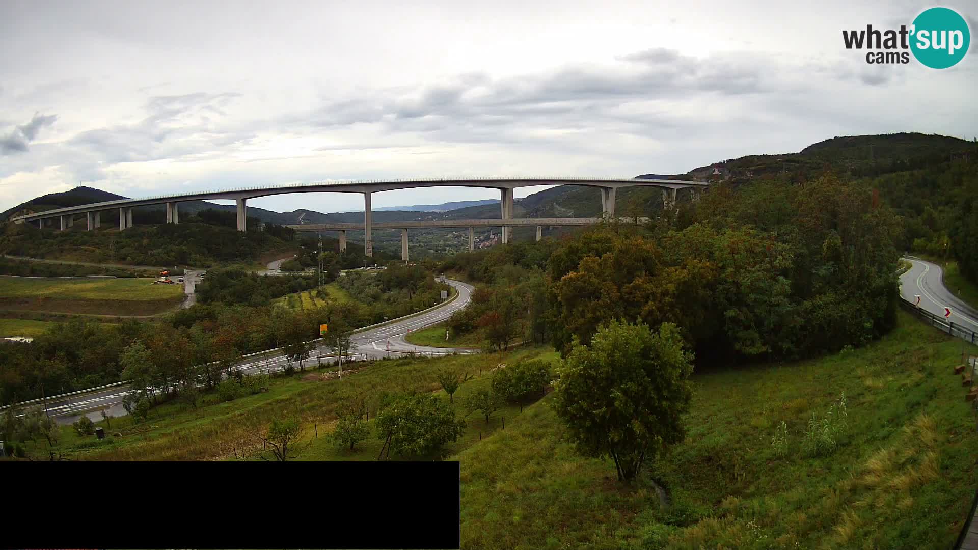 Camera en vivo Črni Kal Viaducto – Viki Burger
