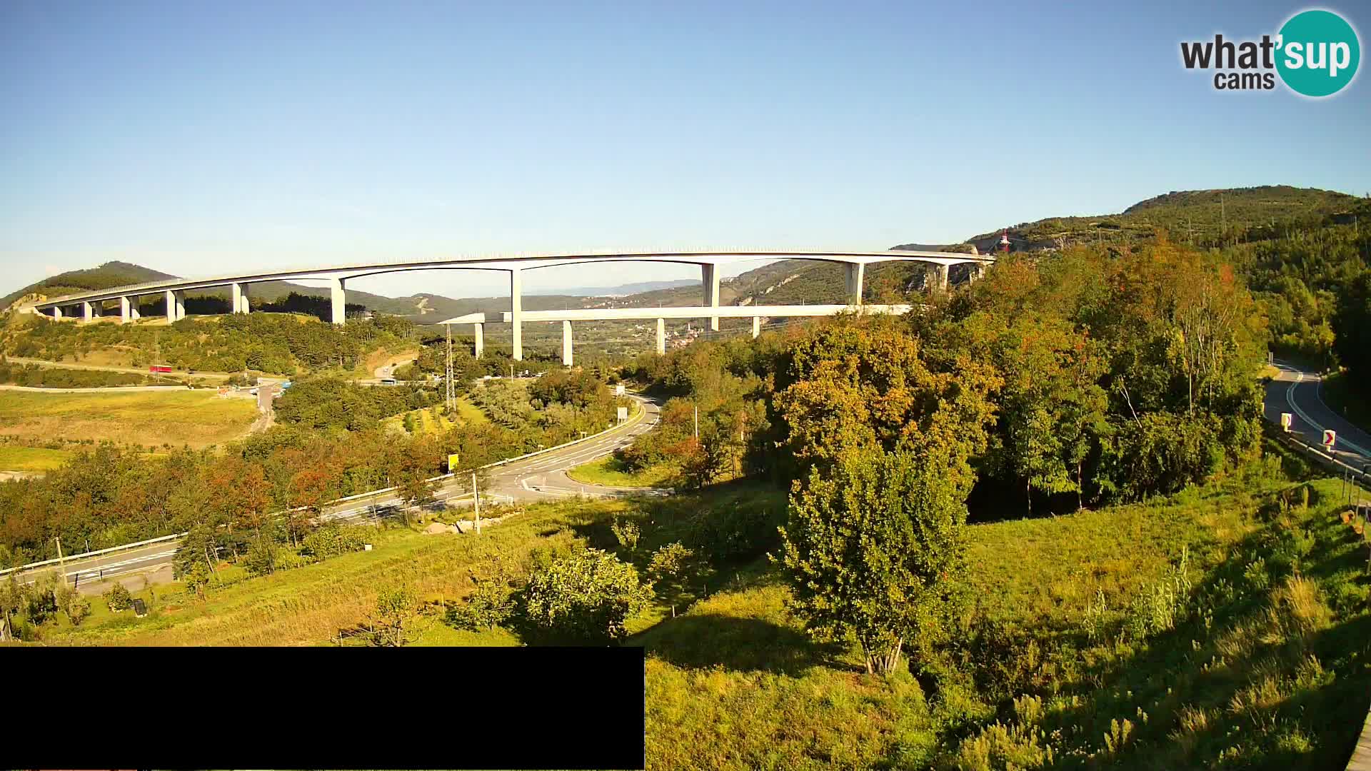 Webcam Črni Kal Viaduct – view from Viki Burger