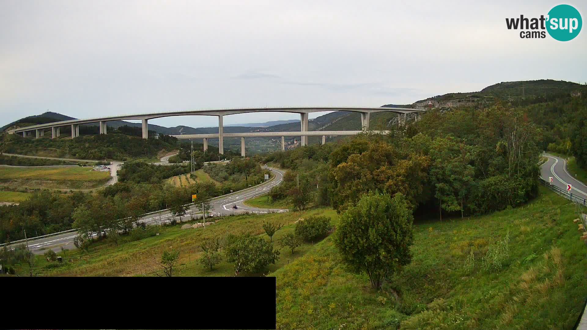Webcam Črni Kal Viaduct – view from Viki Burger
