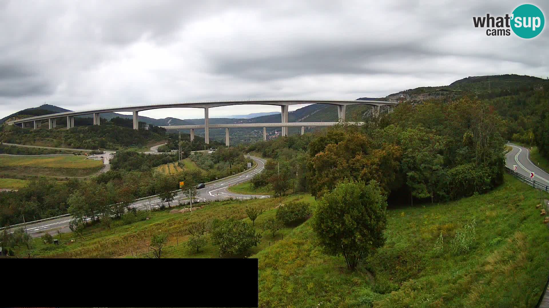 Webcam Črni Kal Viaduct – view from Viki Burger