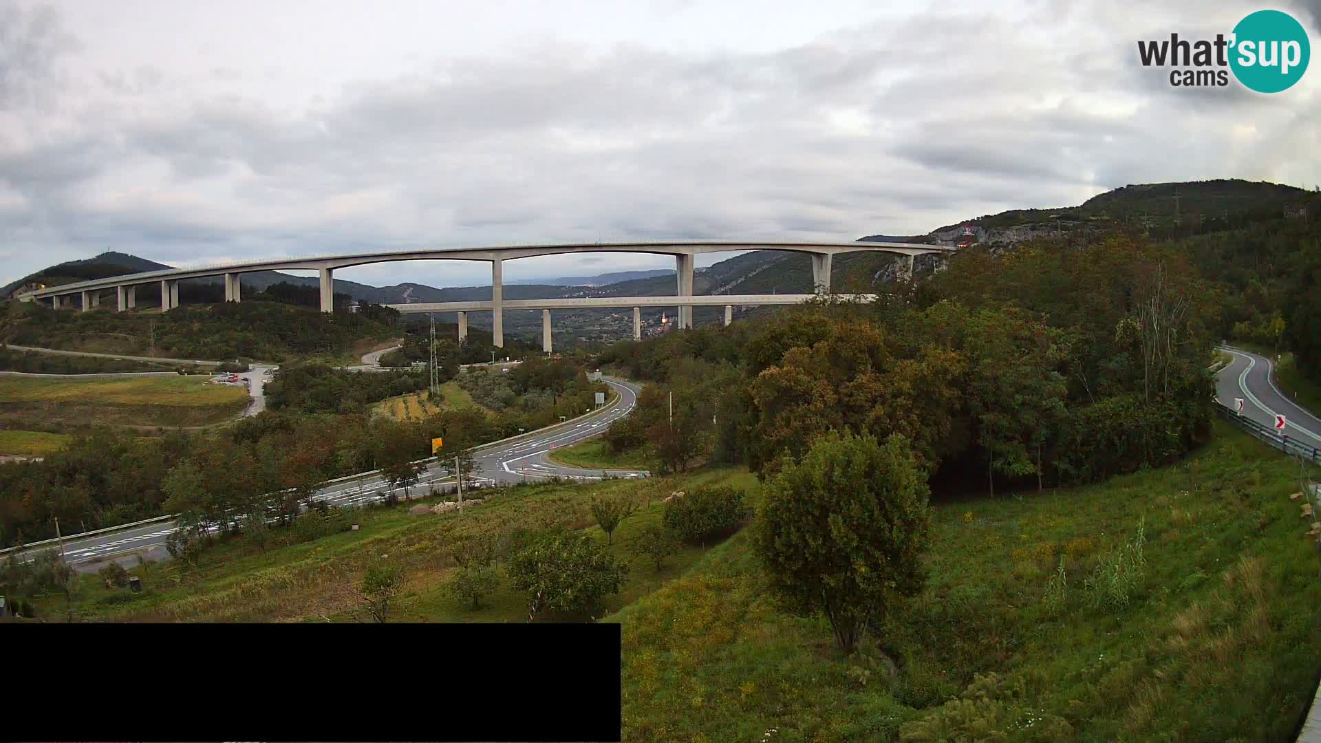 Webcam Črni Kal Viaduct – view from Viki Burger