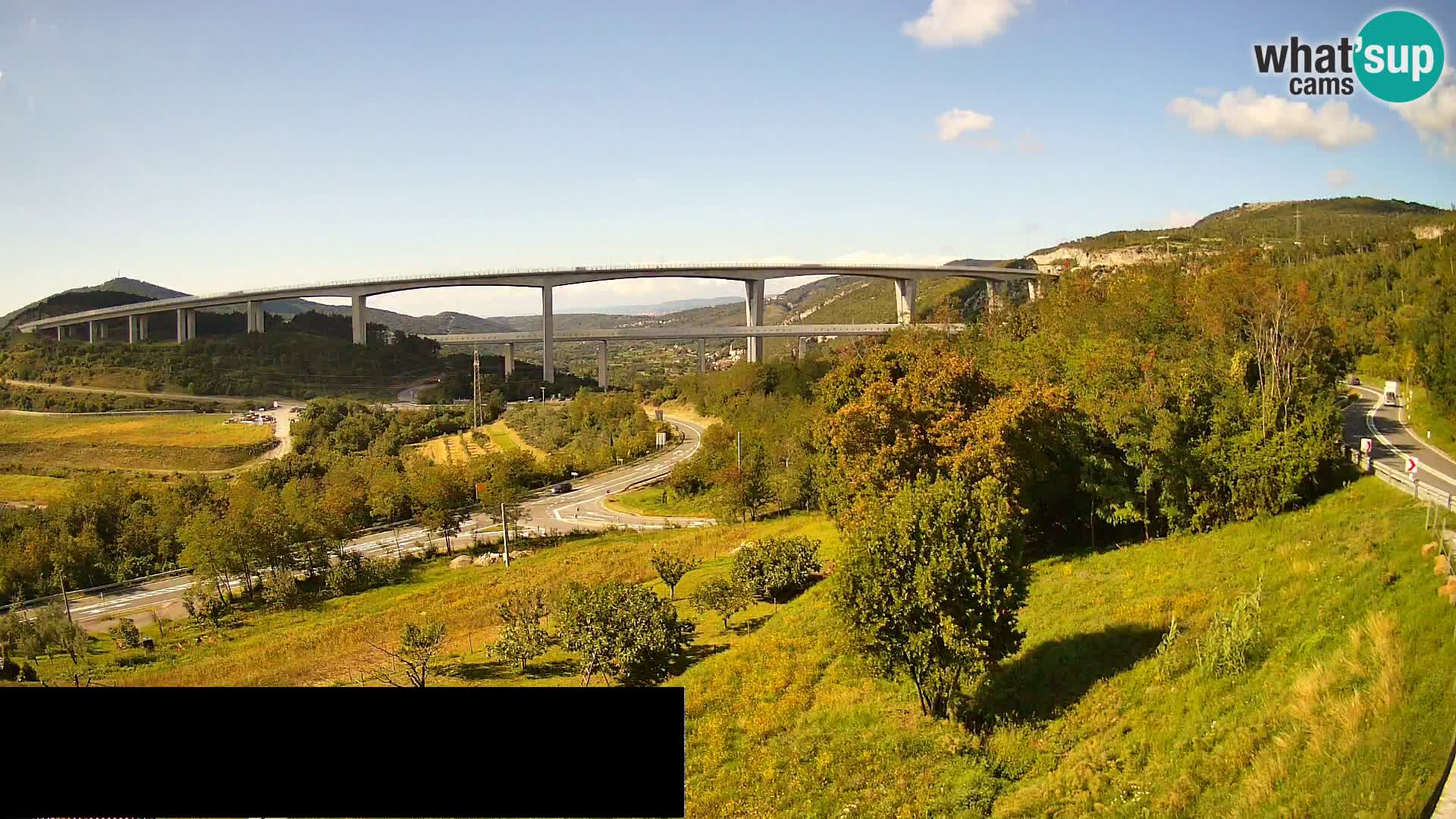 Webcam Črni Kal Viaduct – view from Viki Burger