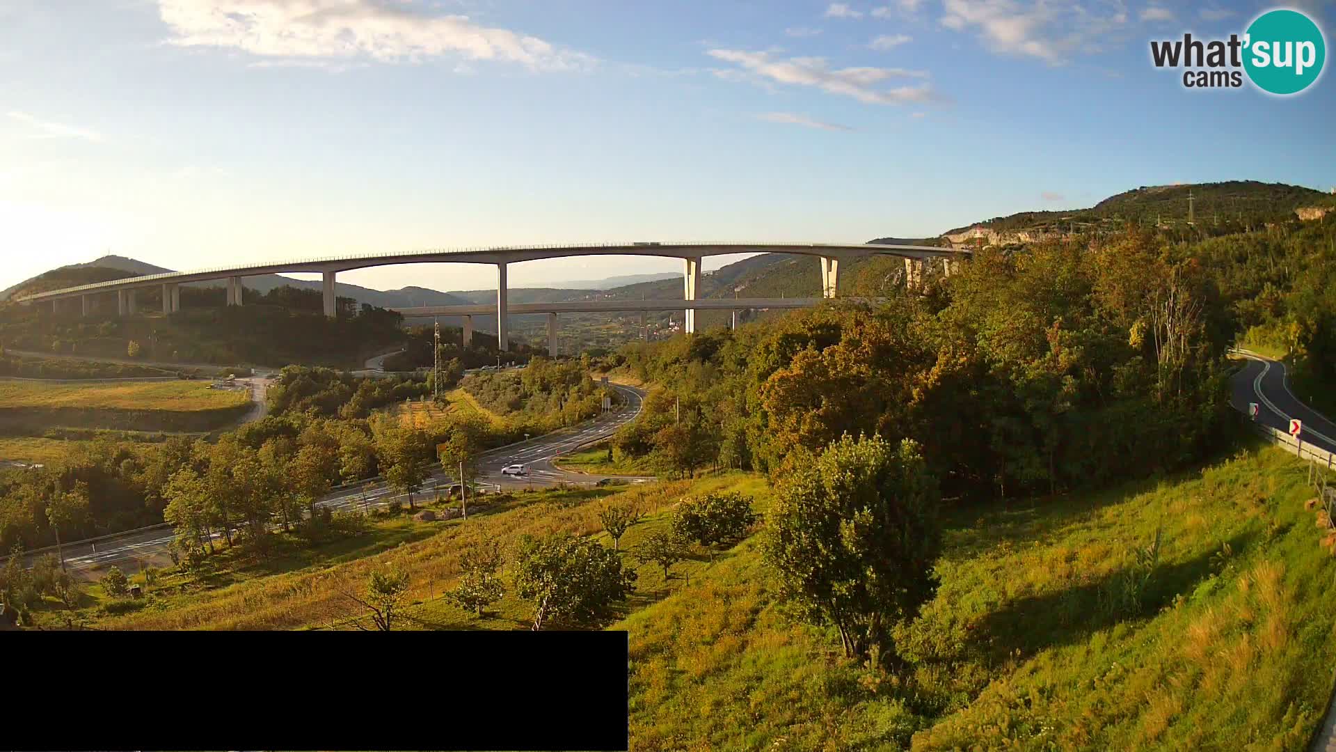 Camera en vivo Črni Kal Viaducto – Viki Burger