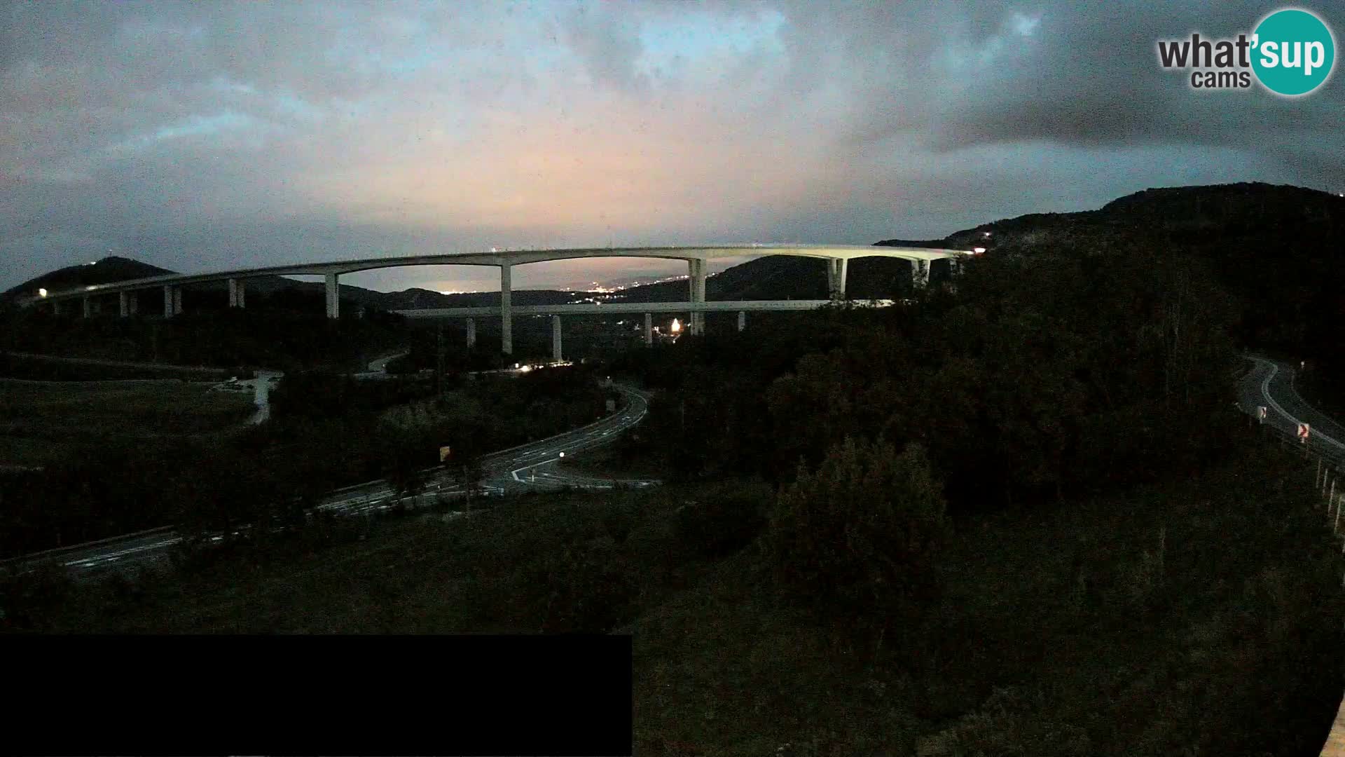 Live cam Črni Kal Viaduc – Viki Burger