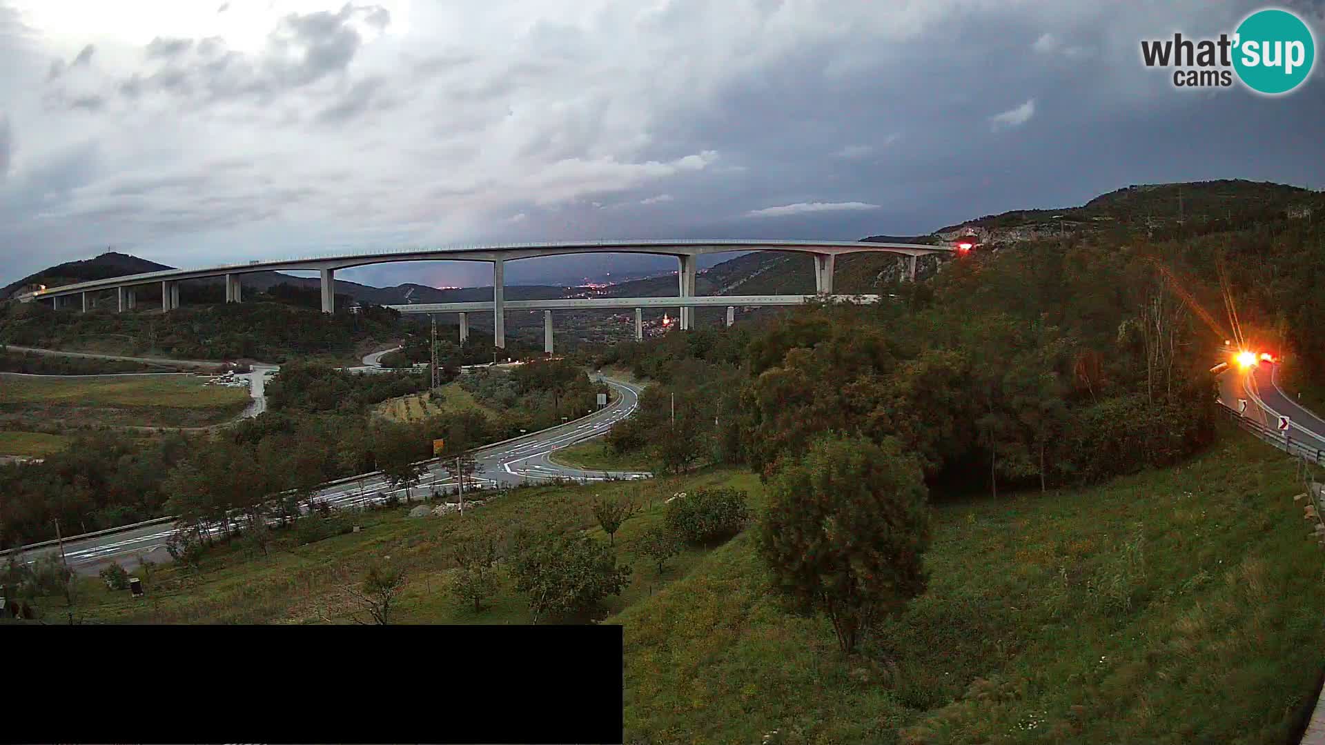 Livecam  Črni Kal Viadotto – panorama dal Viki Burger