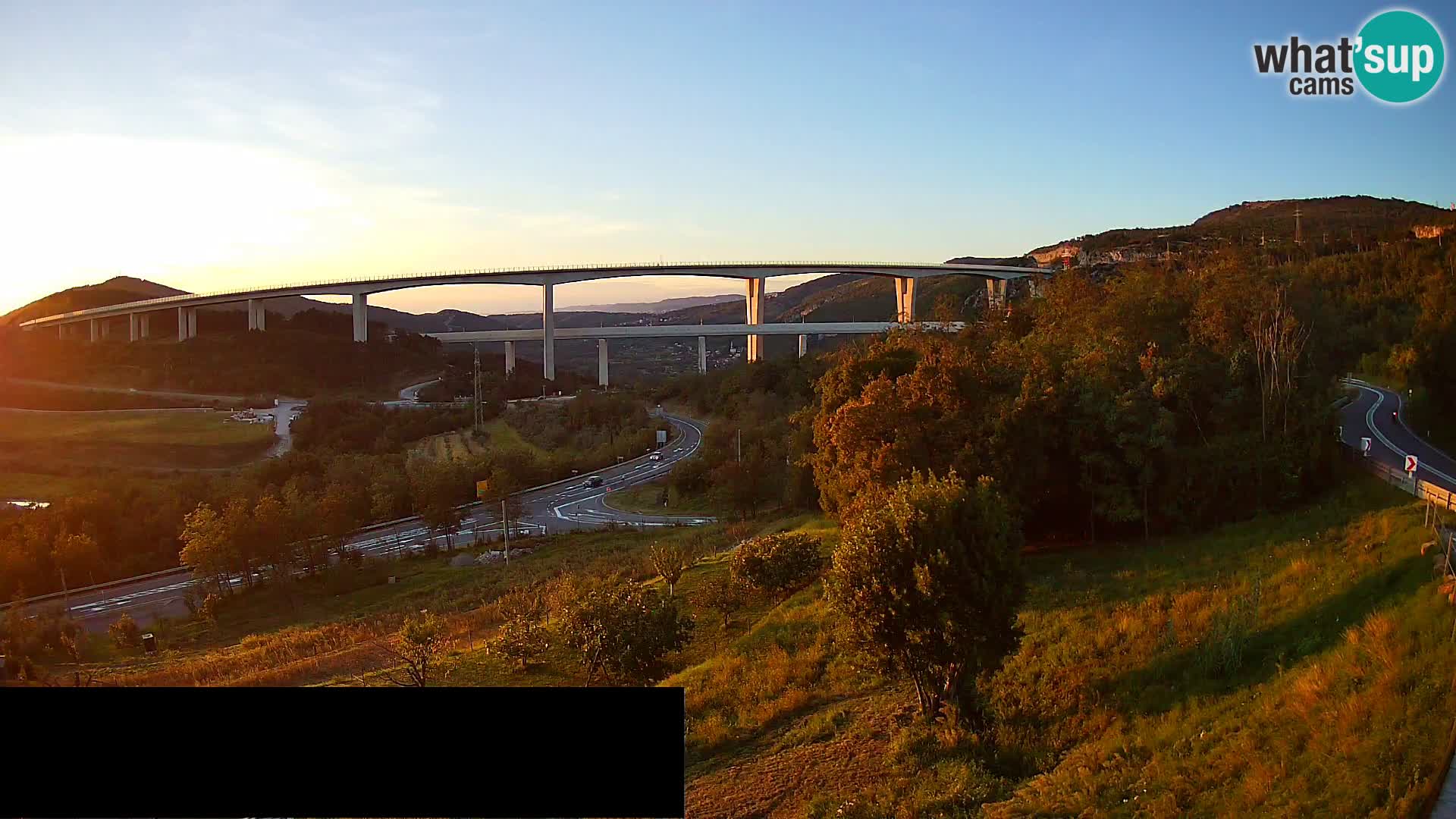 Webcam Črni Kal Viadukt – Viki Burger