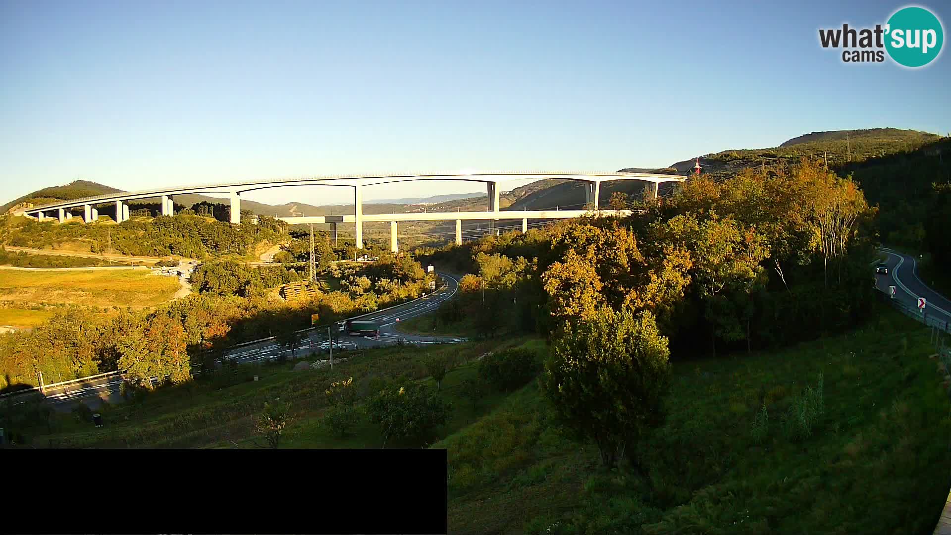Webcam Črni Kal Viadukt – Viki Burger