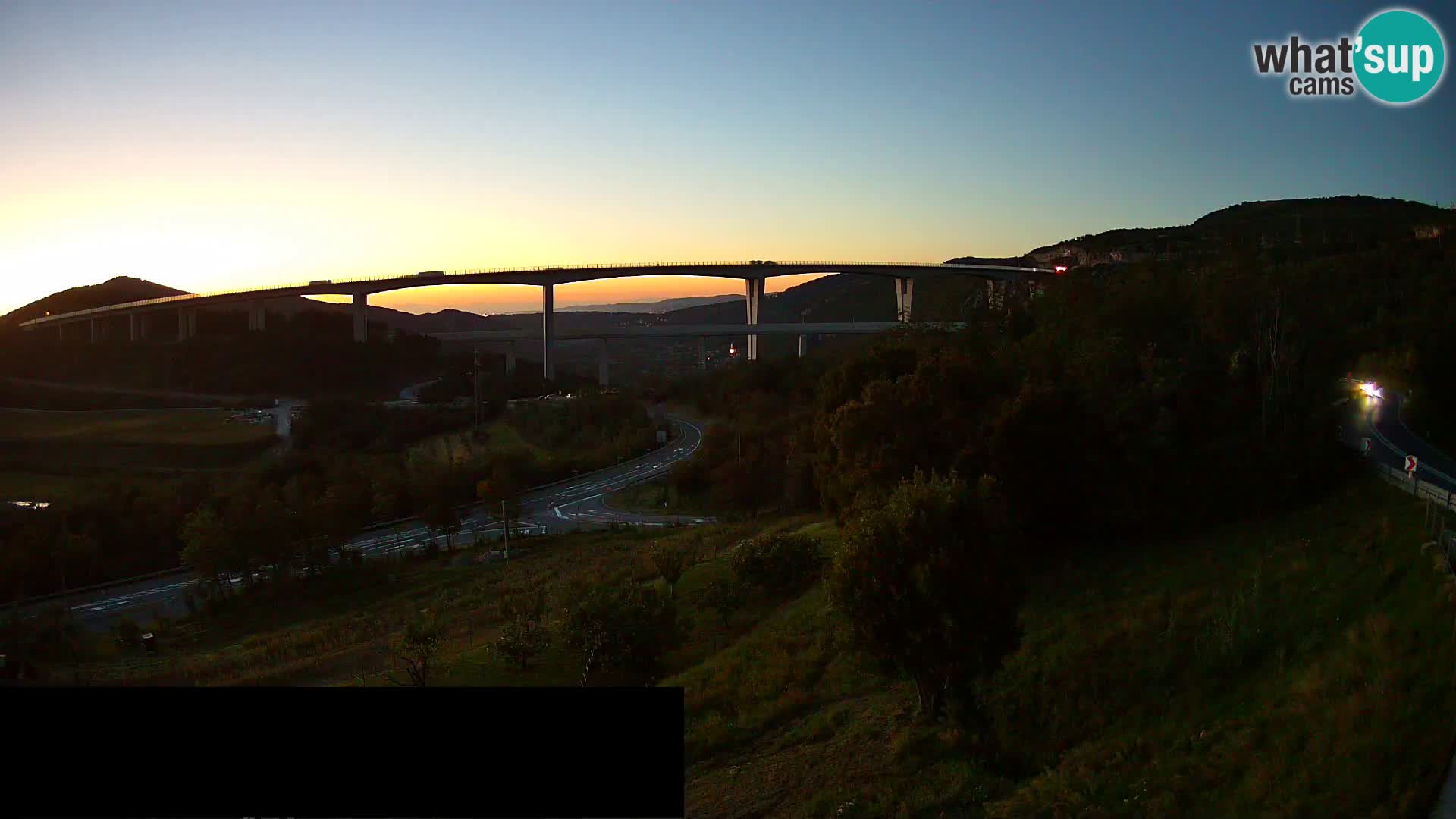 Camera en vivo Črni Kal Viaducto – Viki Burger