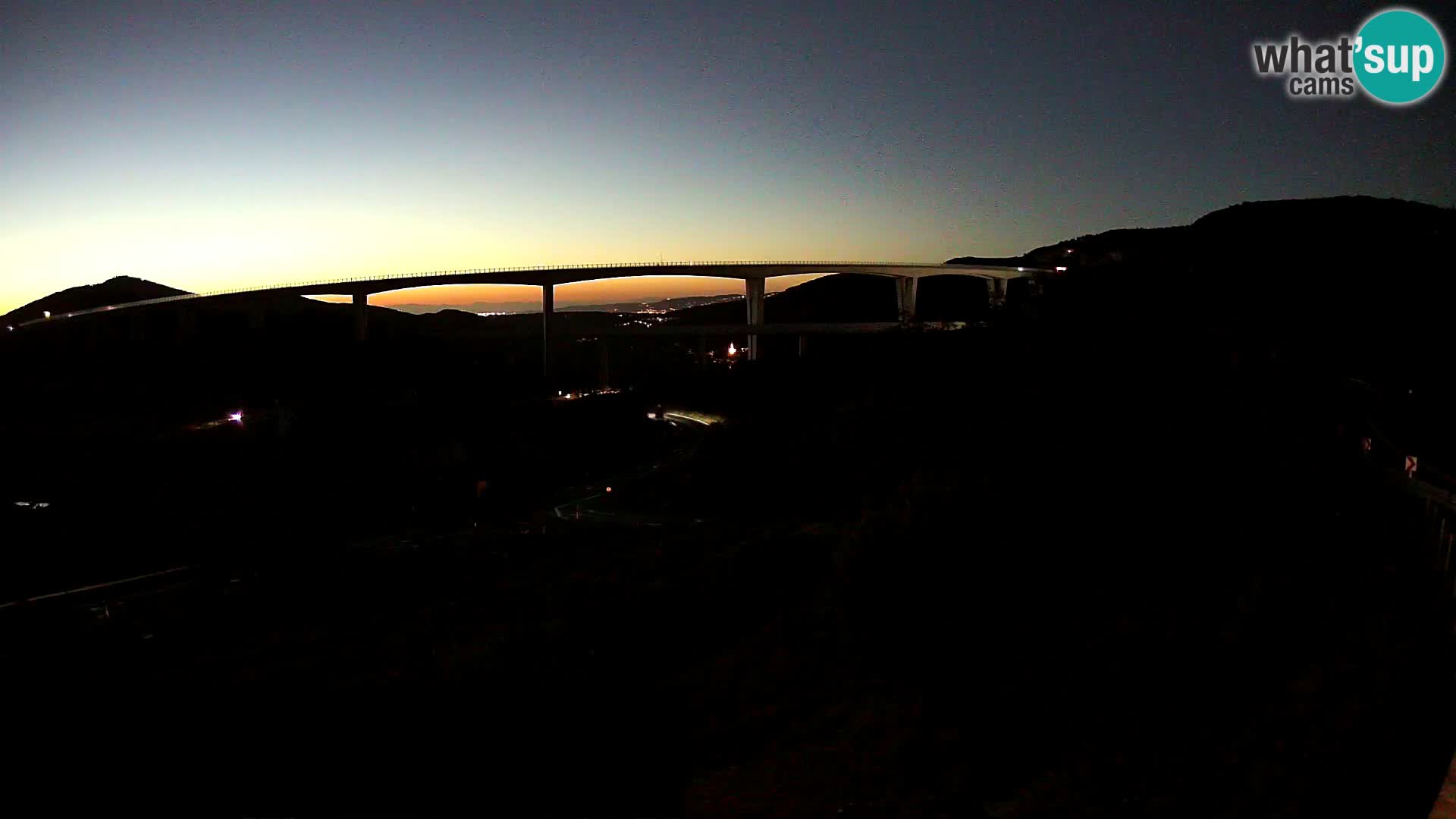 Live cam Črni Kal Viaduc – Viki Burger