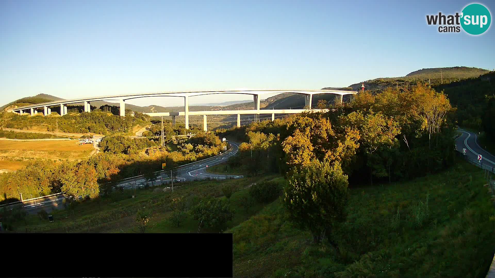 Live cam Črni Kal Viaduc – Viki Burger