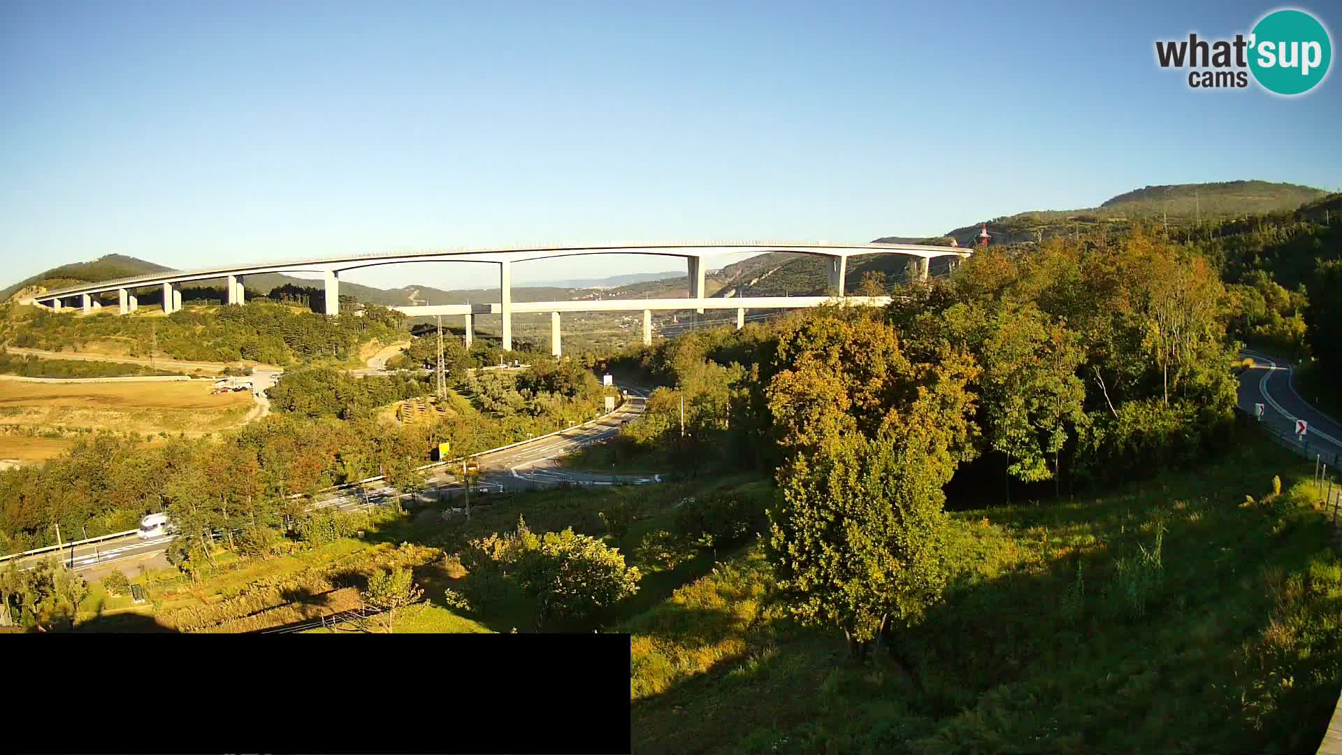 Live cam Črni Kal Viaduc – Viki Burger