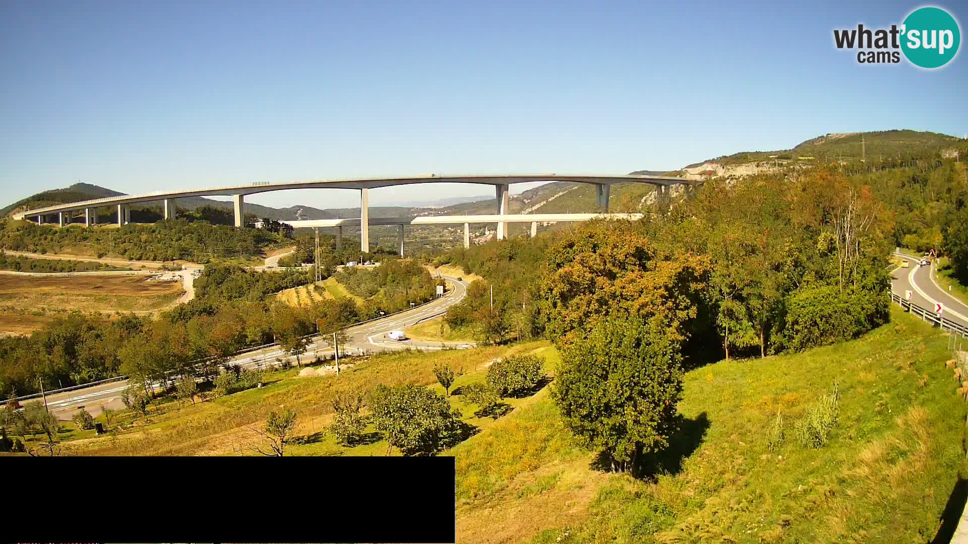 Kamera v živo Črni Kal Viadukt – pogled z Viki Burgerja