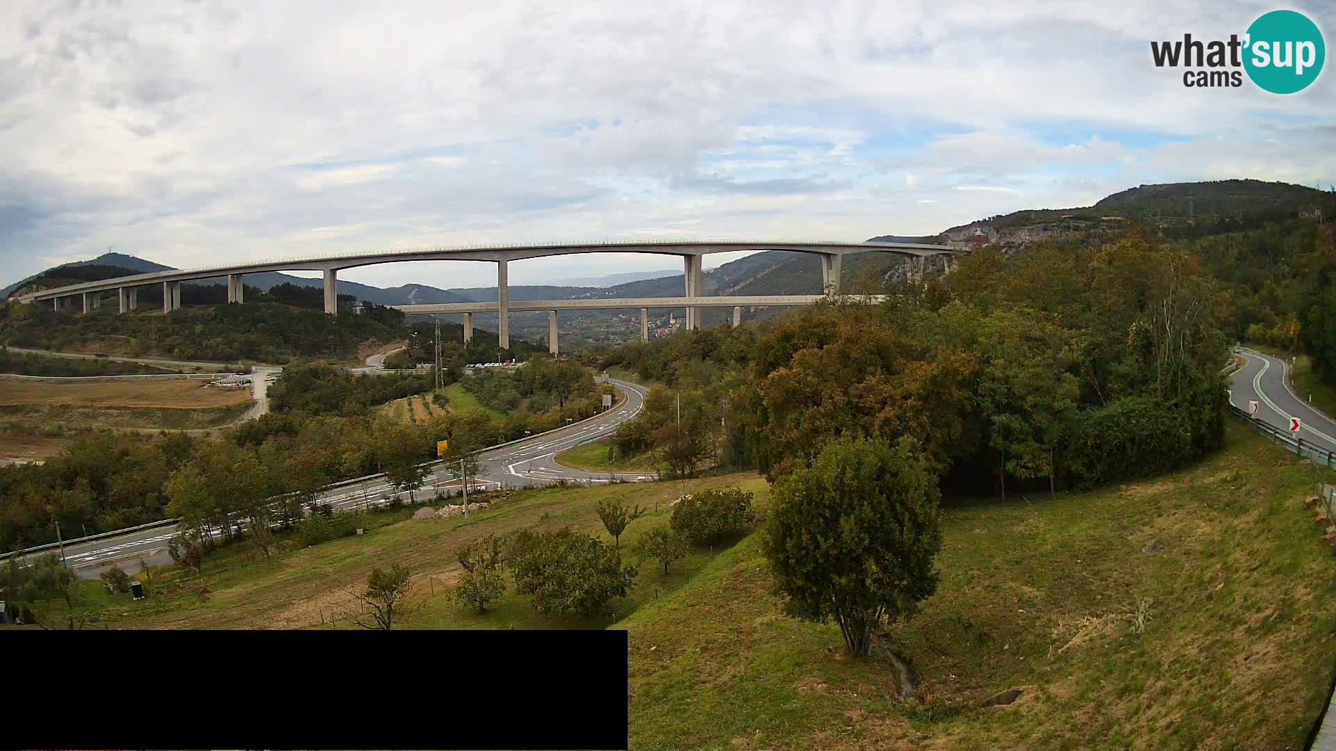 Live cam Črni Kal Viaduc – Viki Burger