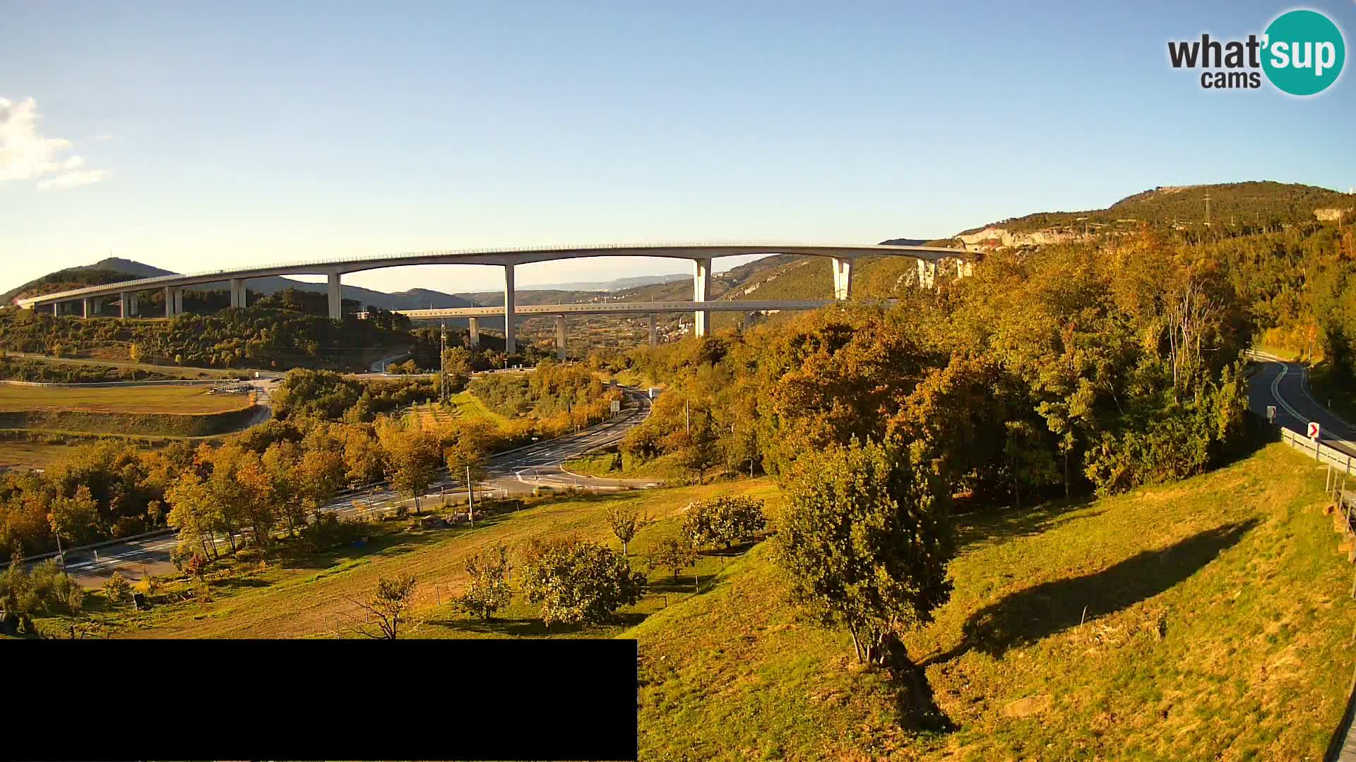Live cam Črni Kal Viaduc – Viki Burger