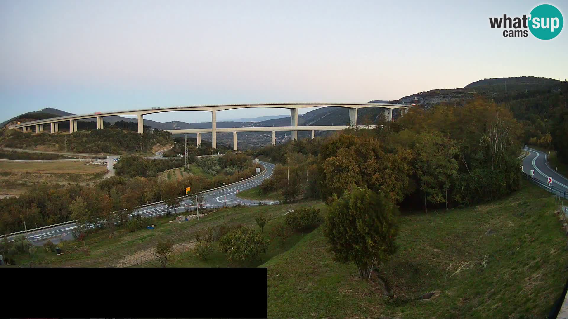 Livecam  Črni Kal Viadotto – panorama dal Viki Burger
