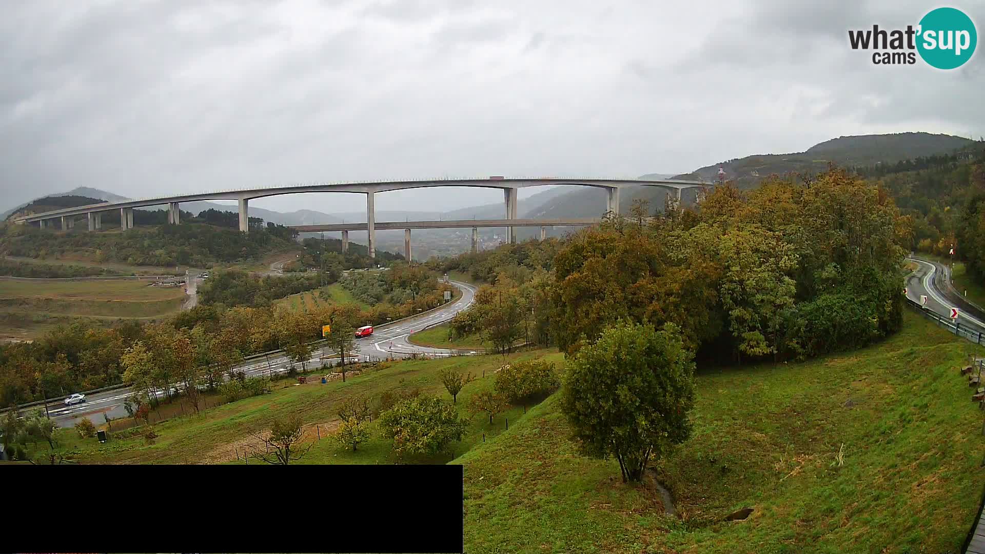 Webcam Črni Kal Viaduct – view from Viki Burger