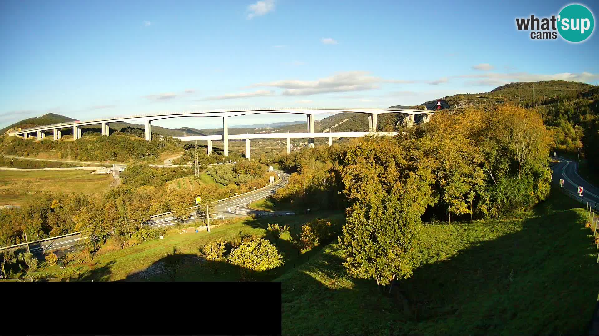 Kamera v živo Črni Kal Viadukt – pogled z Viki Burgerja