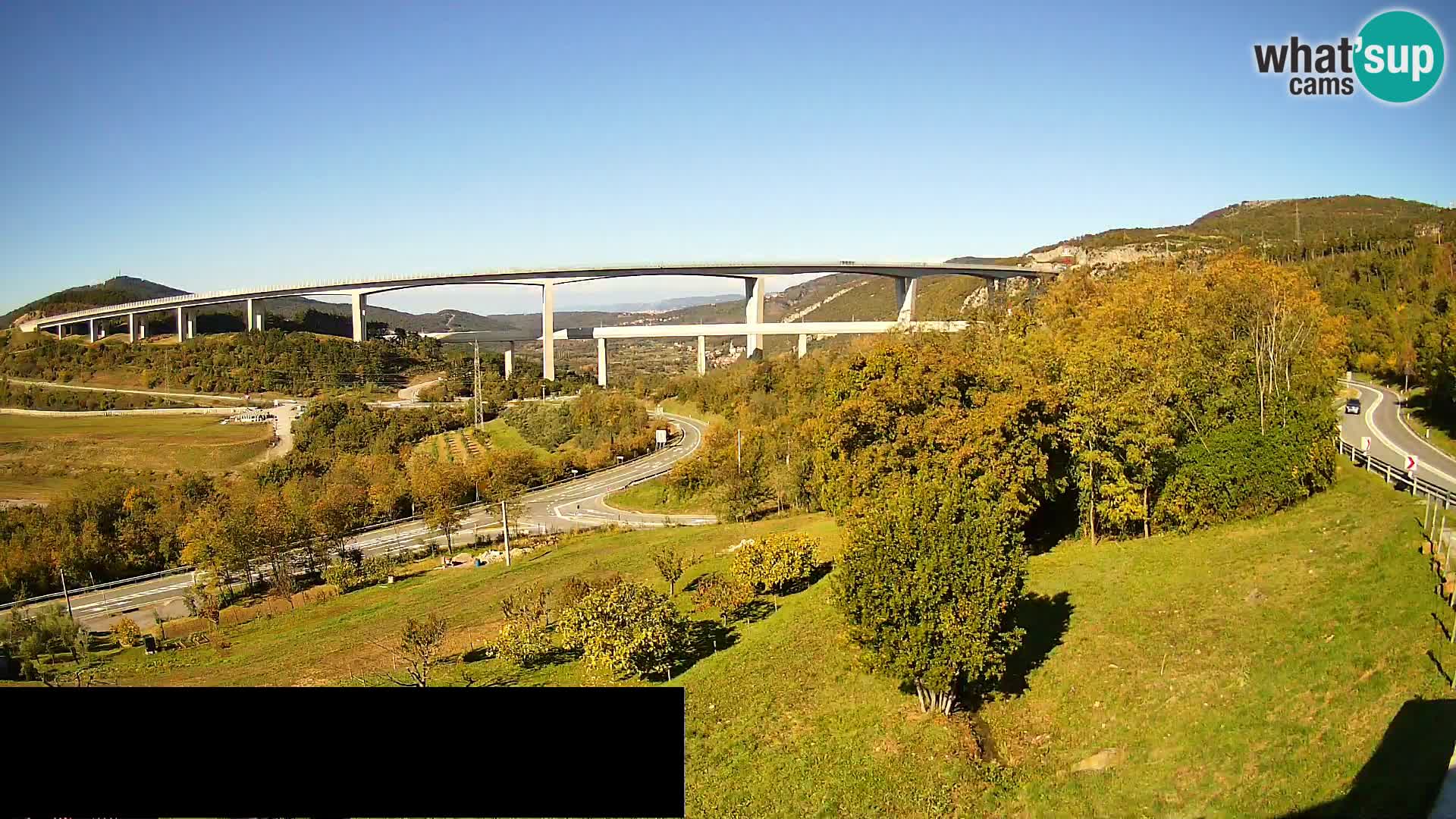 Kamera v živo Črni Kal Viadukt – pogled z Viki Burgerja