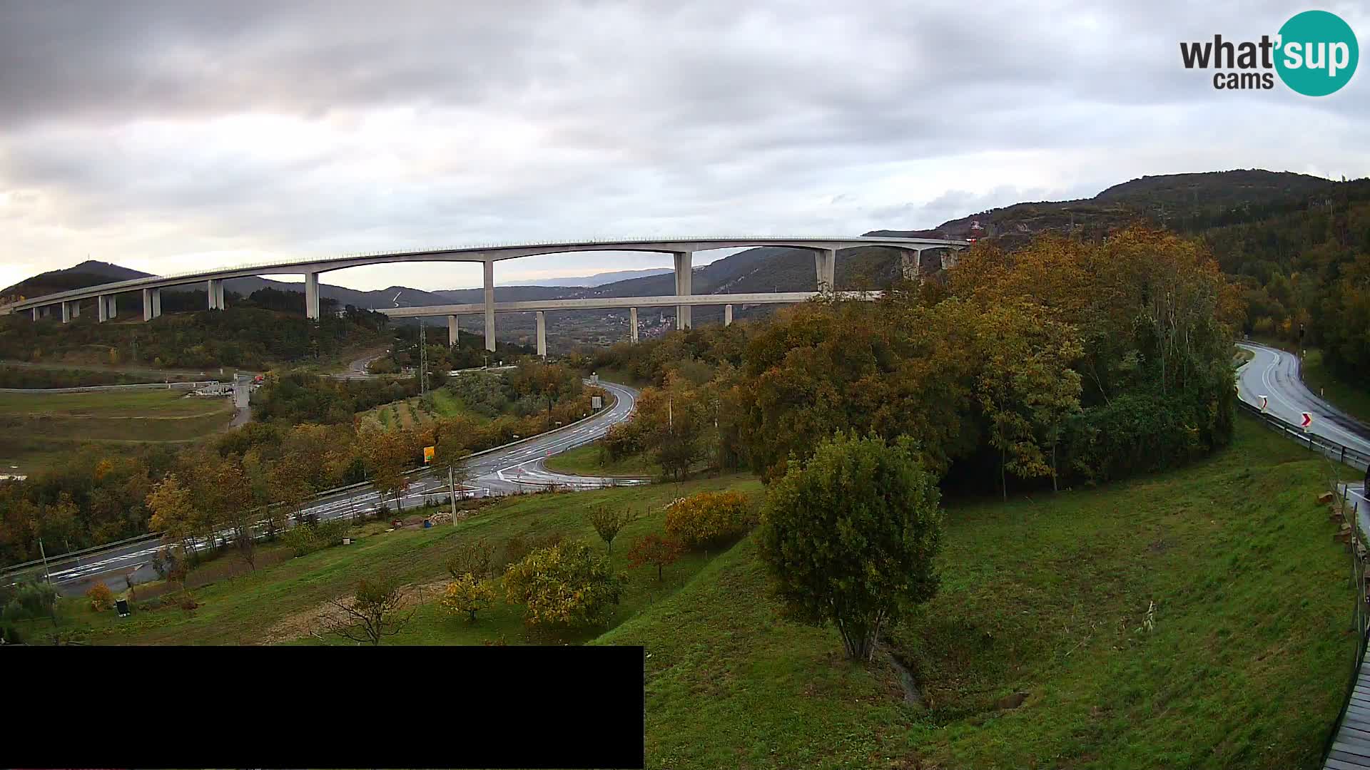 Camera en vivo Črni Kal Viaducto – Viki Burger