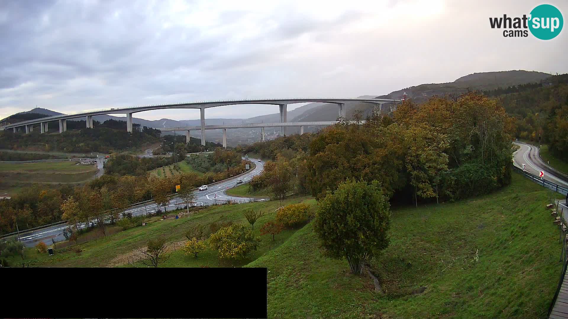 Live cam Črni Kal Viaduc – Viki Burger