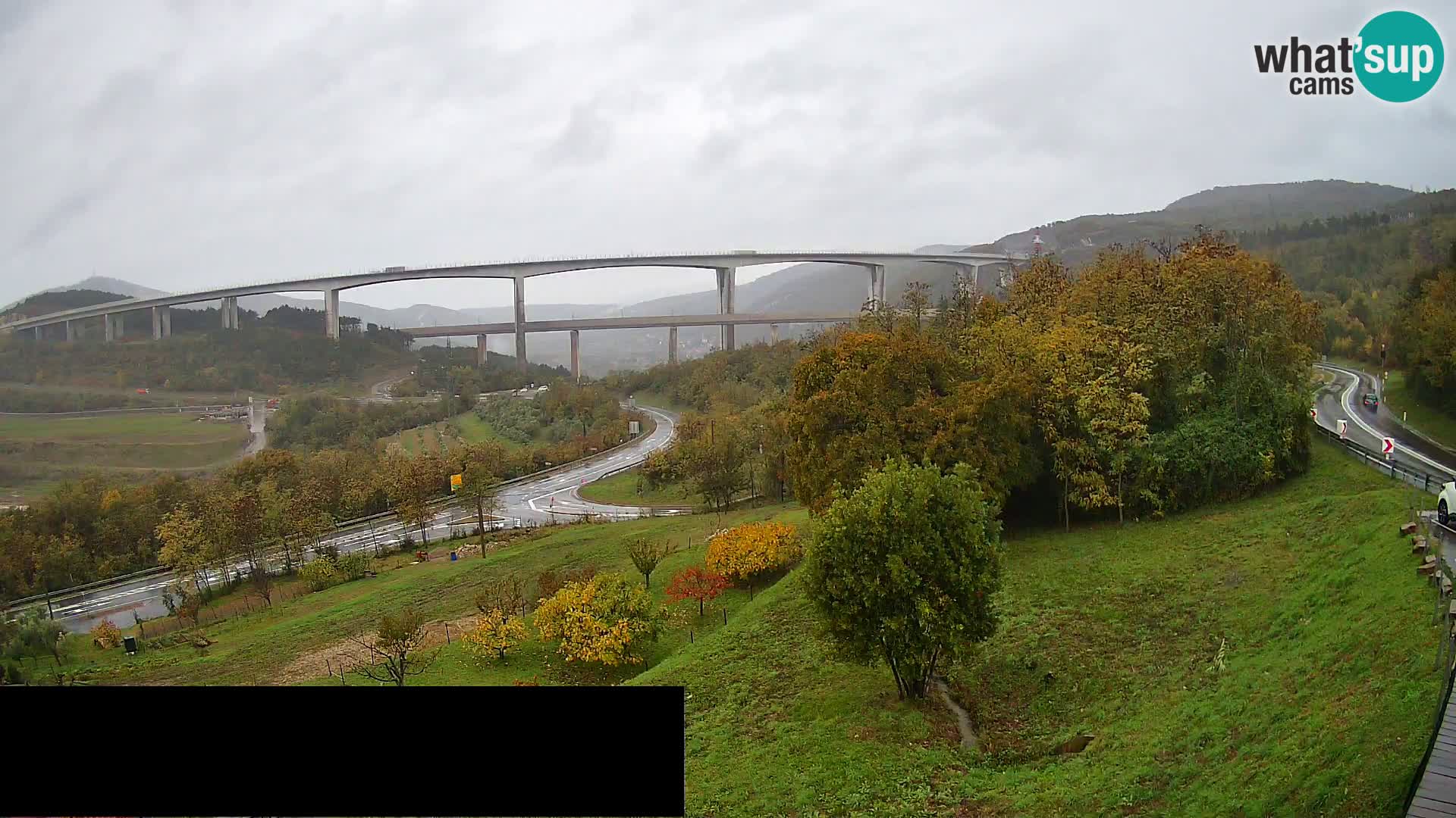 Webcam Črni Kal Viaduct – view from Viki Burger