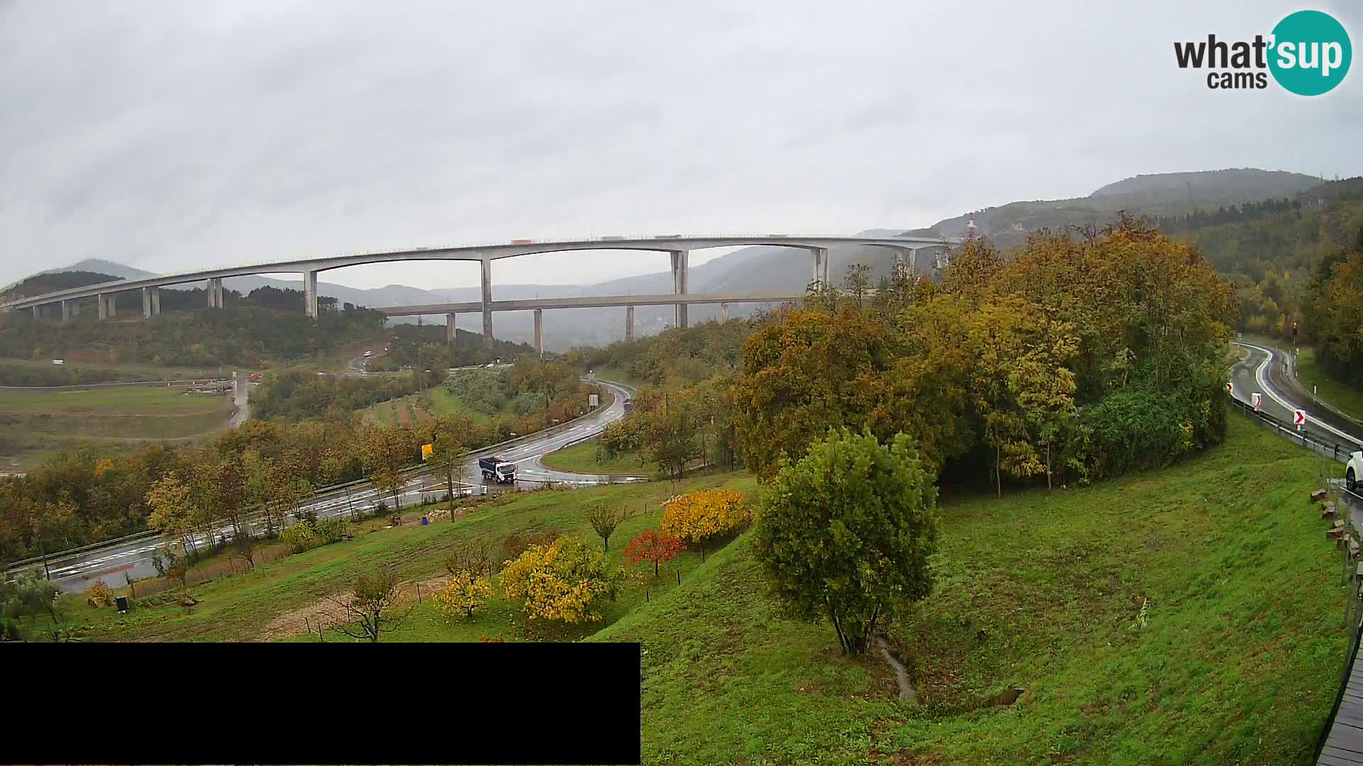 Live cam Črni Kal Viaduc – Viki Burger