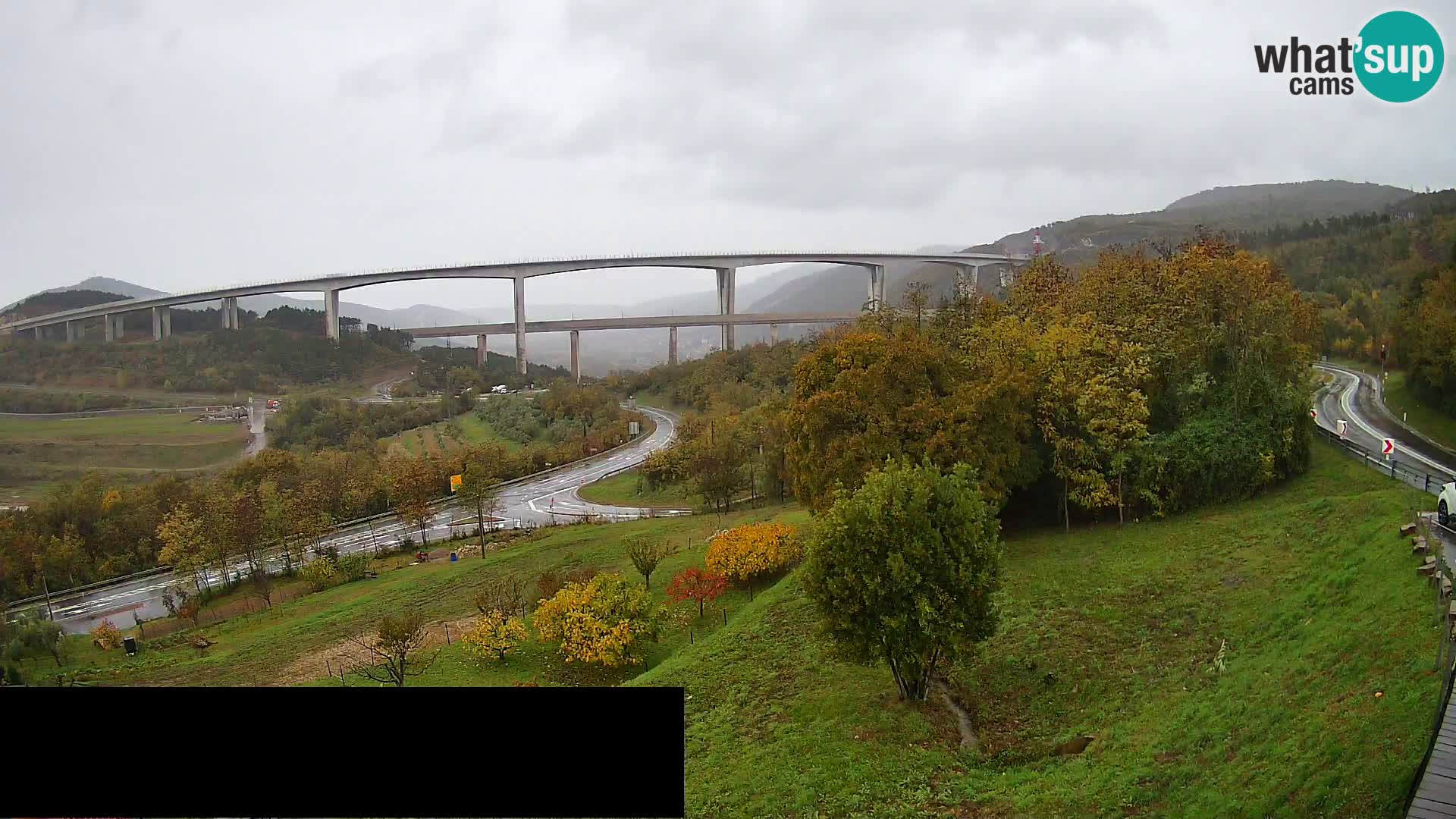Webcam Črni Kal Viaduct – view from Viki Burger