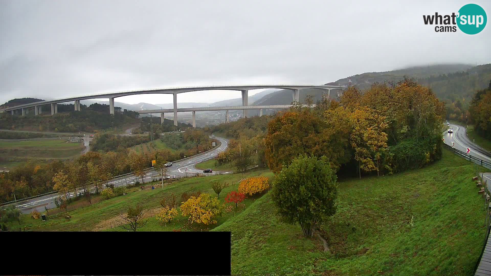 Webcam Črni Kal Viaduct – view from Viki Burger