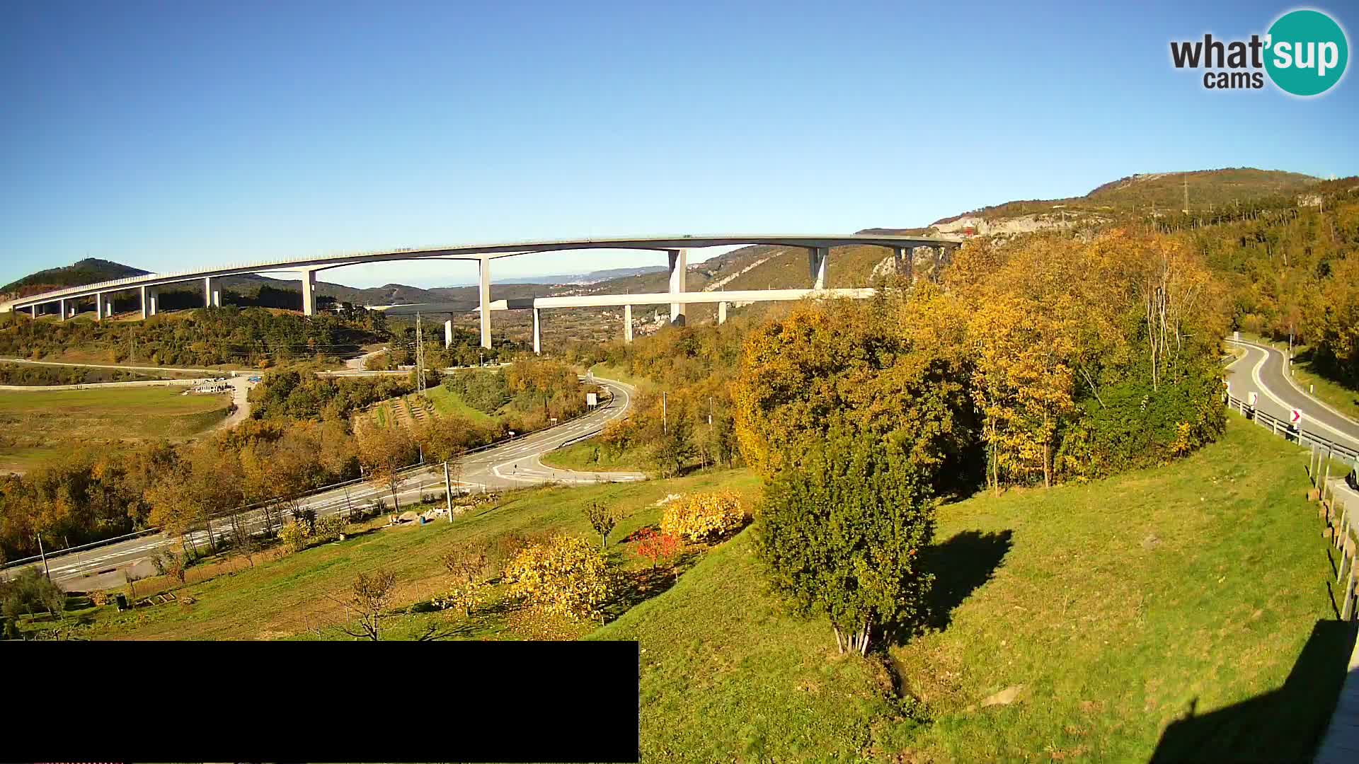 Kamera v živo Črni Kal Viadukt – pogled z Viki Burgerja