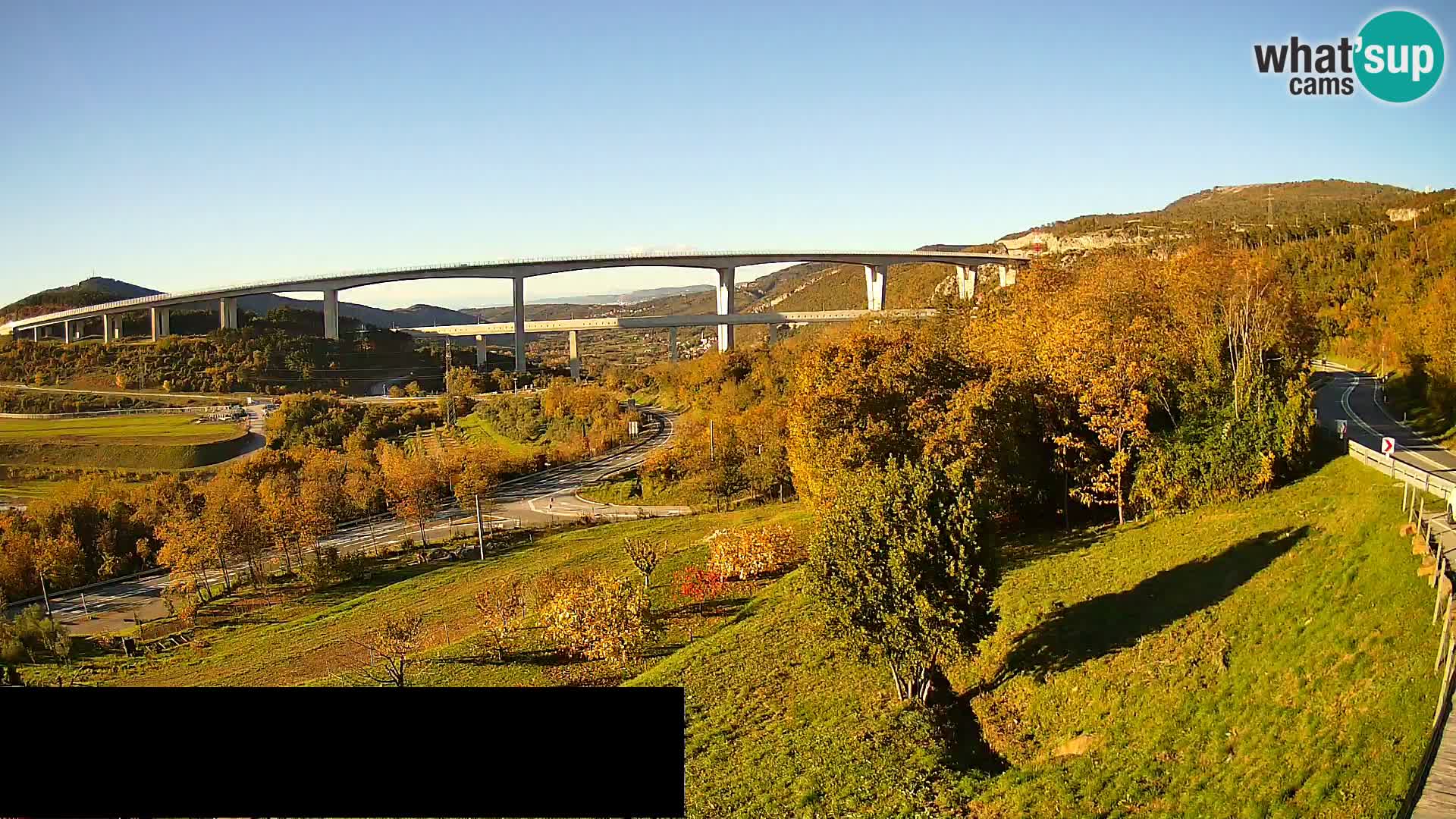 Camera en vivo Črni Kal Viaducto – Viki Burger