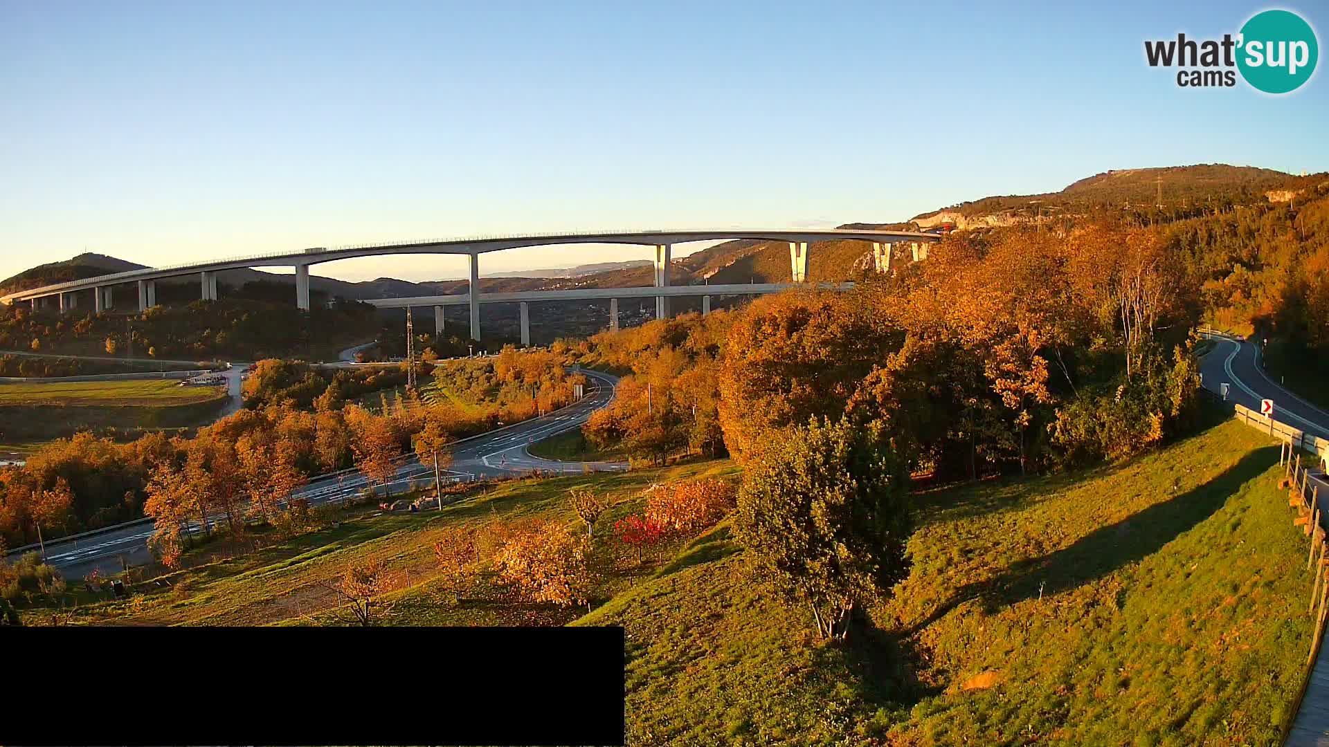 Live cam Črni Kal Viaduc – Viki Burger